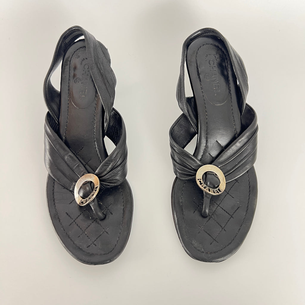 Chanel | Vintage Black Leather Silver Logo Thong Slingback Kitten Heel (35.5)