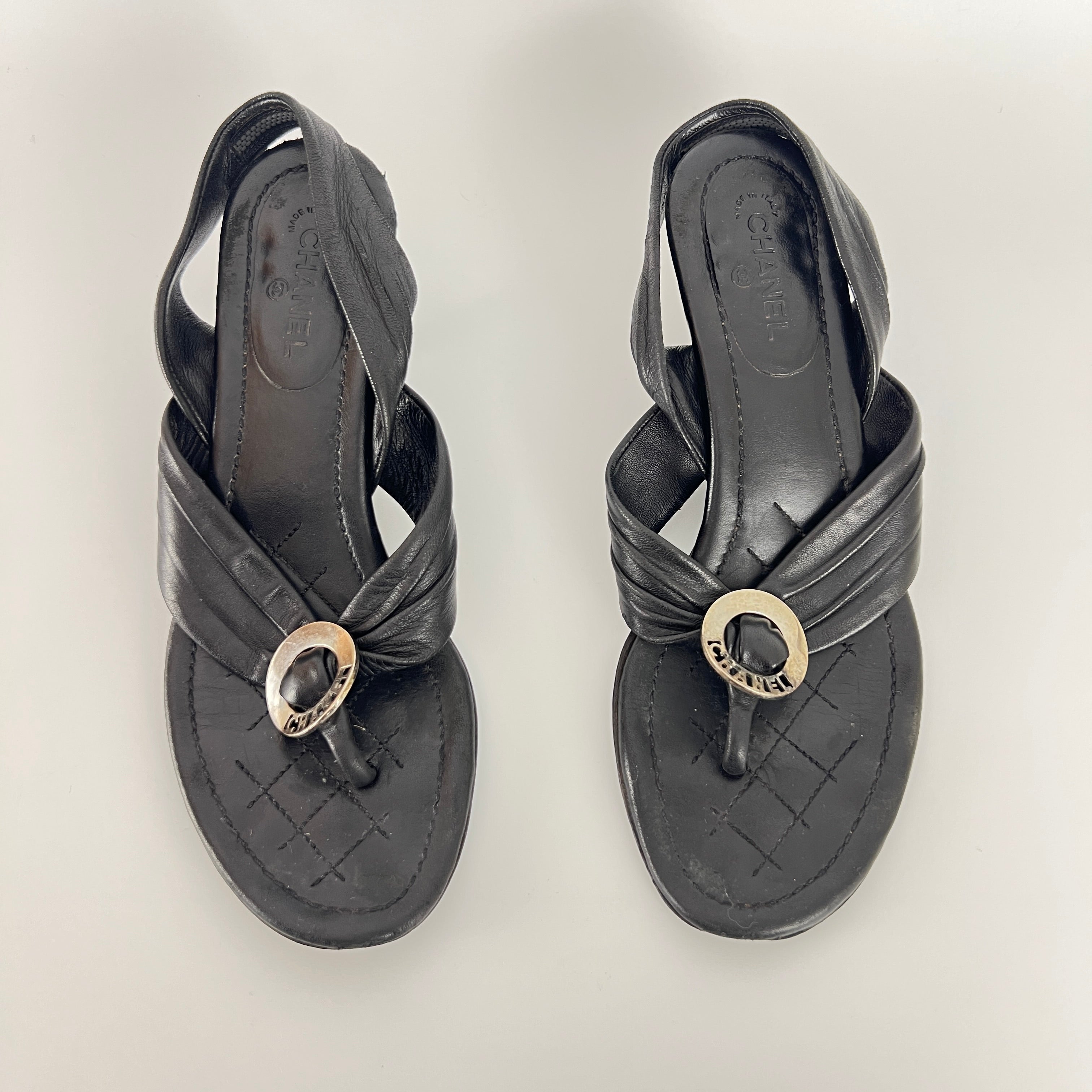 Chanel | Vintage Black Leather Silver Logo Thong Slingback Kitten Heel (35.5)