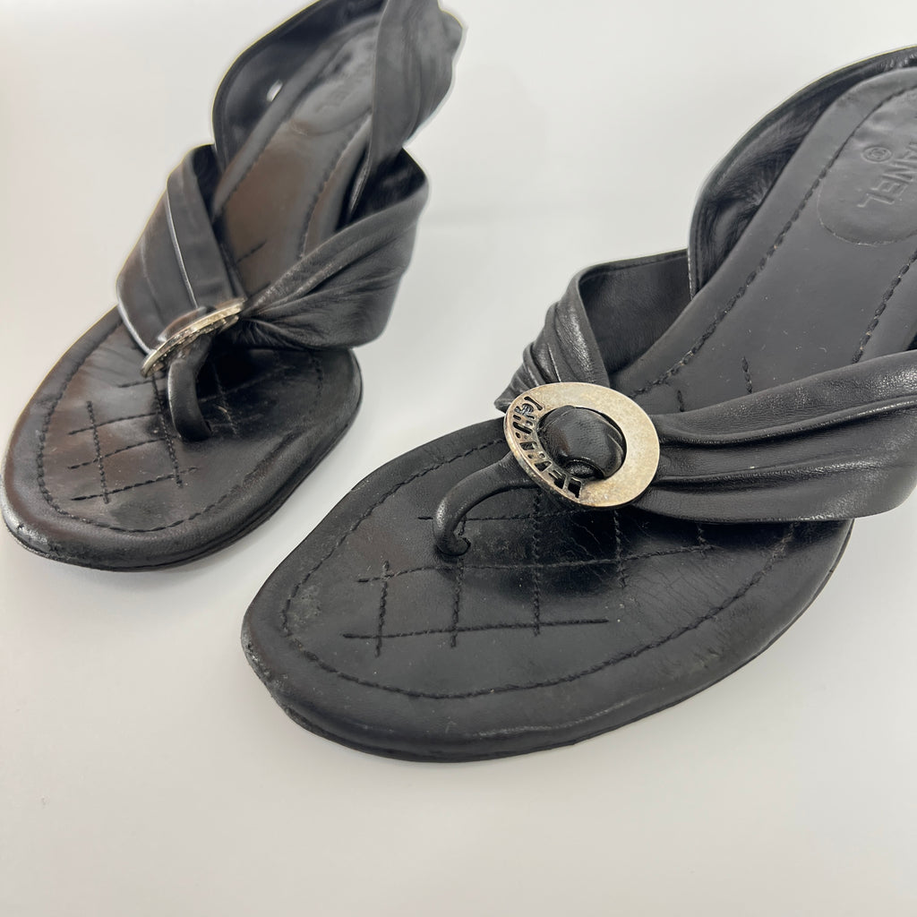 Chanel | Vintage Black Leather Silver Logo Thong Slingback Kitten Heel (35.5)
