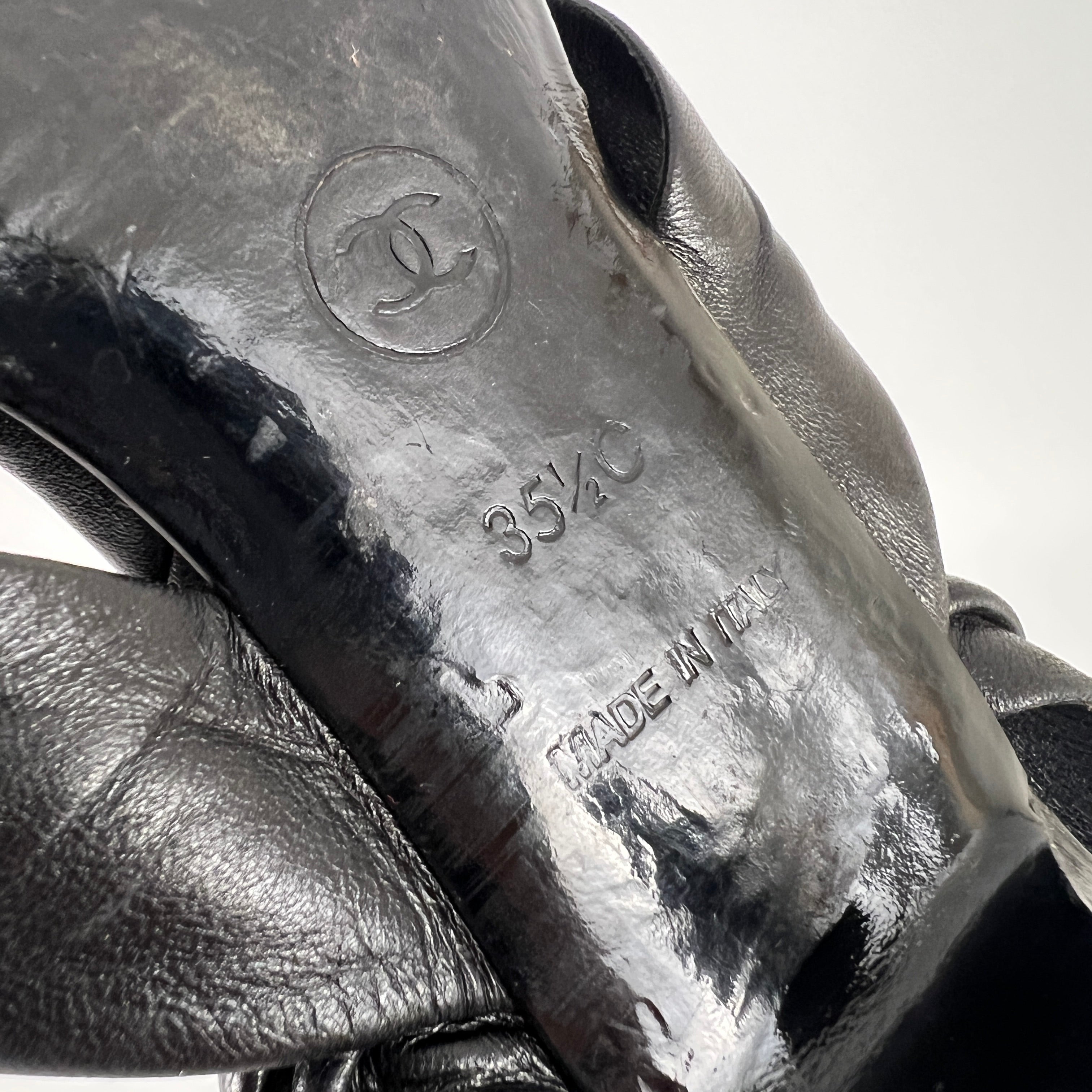 Chanel | Vintage Black Leather Silver Logo Thong Slingback Kitten Heel (35.5)