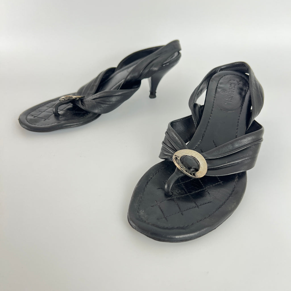 Chanel | Vintage Black Leather Silver Logo Thong Slingback Kitten Heel (35.5)