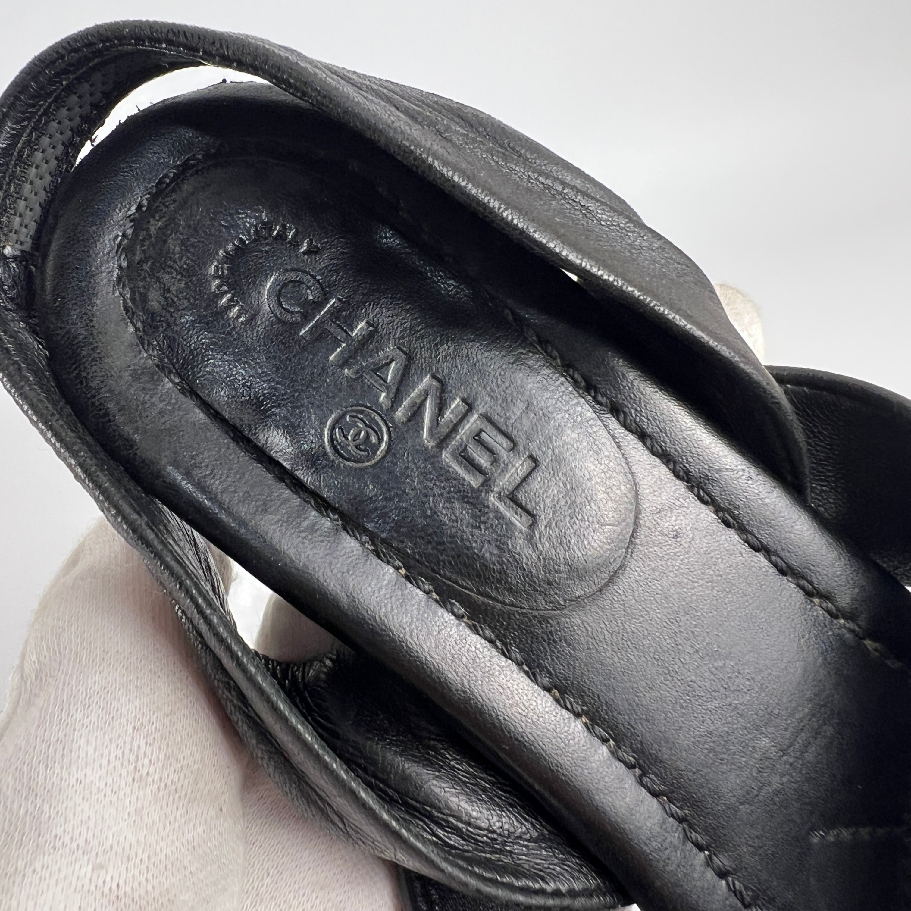 Chanel | Vintage Black Leather Silver Logo Thong Slingback Kitten Heel (35.5)