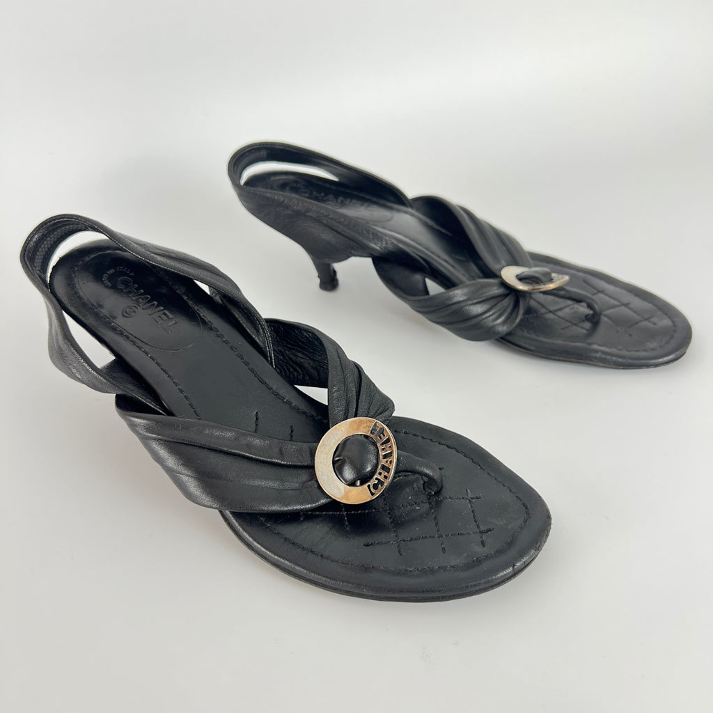 Chanel | Vintage Black Leather Silver Logo Thong Slingback Kitten Heel (35.5)