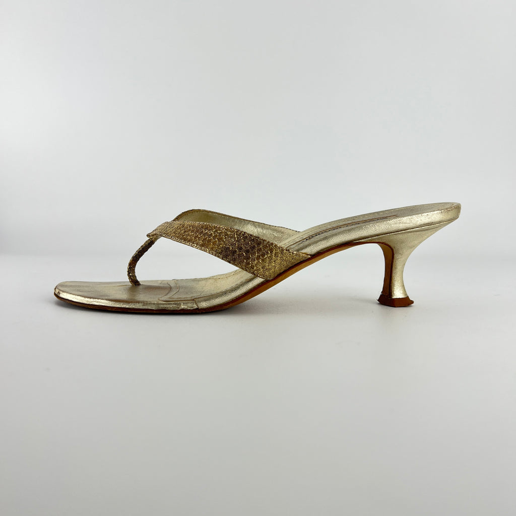 Manolo Blahnik | Metallic Gold Textured Leather Thong Kitten Heel Mules (35.5)