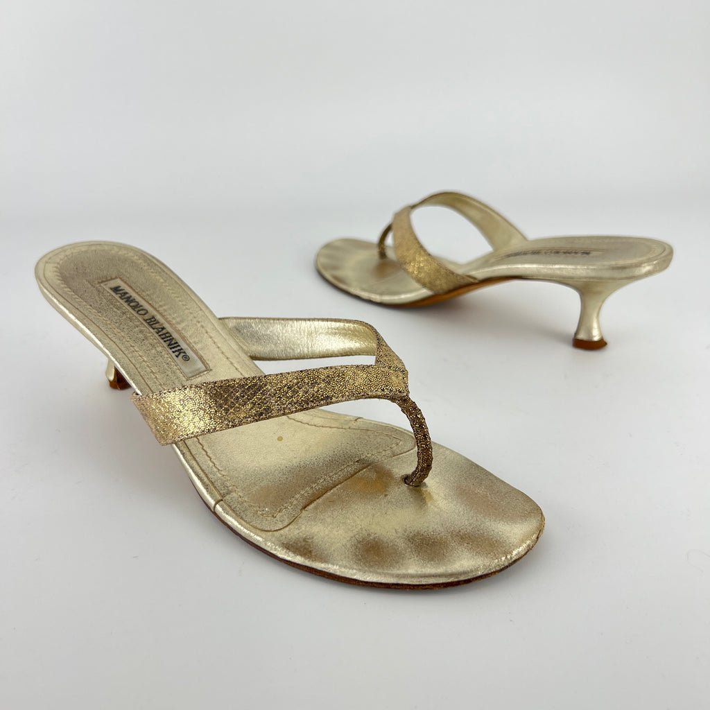 Manolo Blahnik | Metallic Gold Textured Leather Thong Kitten Heel Mules (35.5)