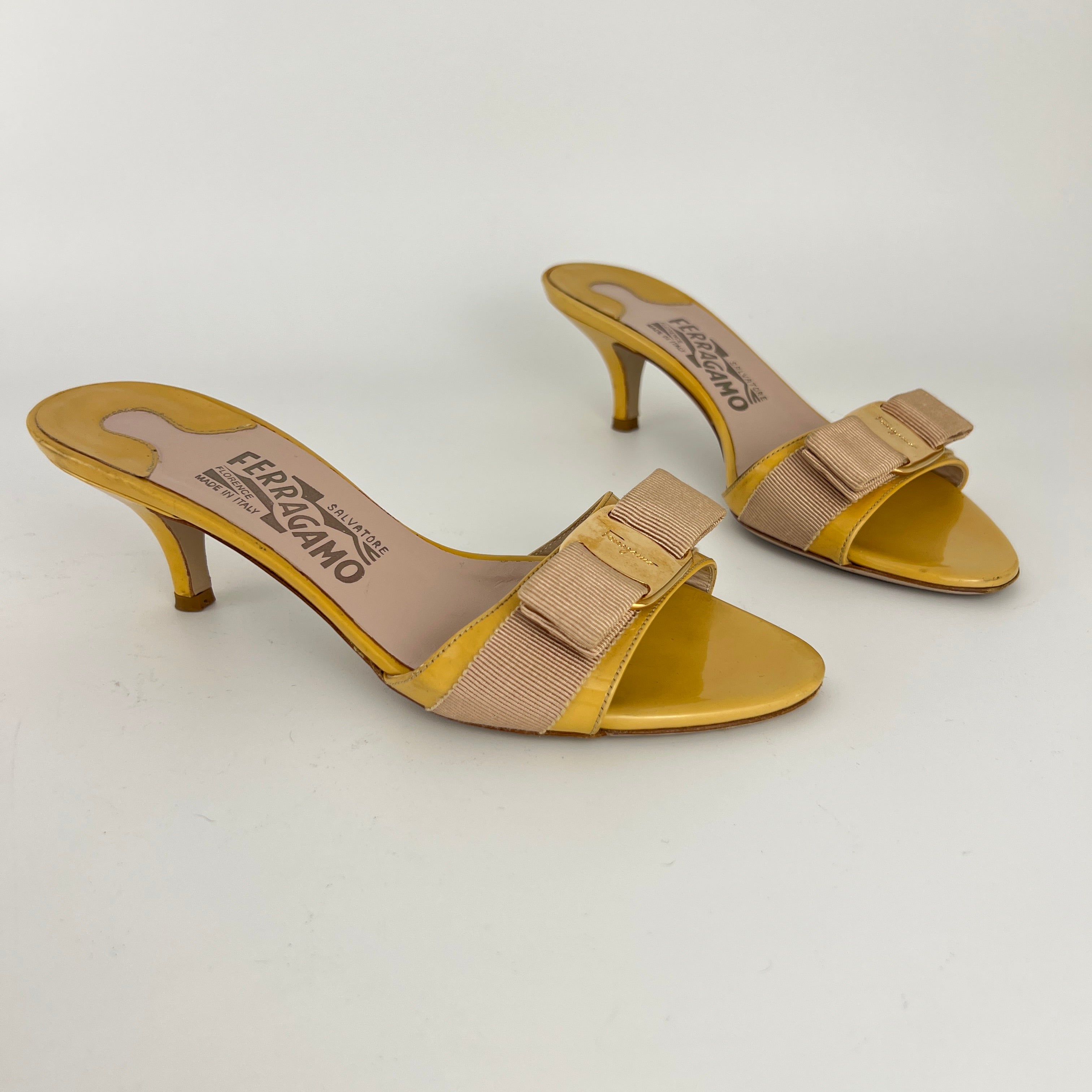 Ferragamo | Vara Bow Yellow Patent Leather Gold Sandal Mules (5.5 , 35.5)
