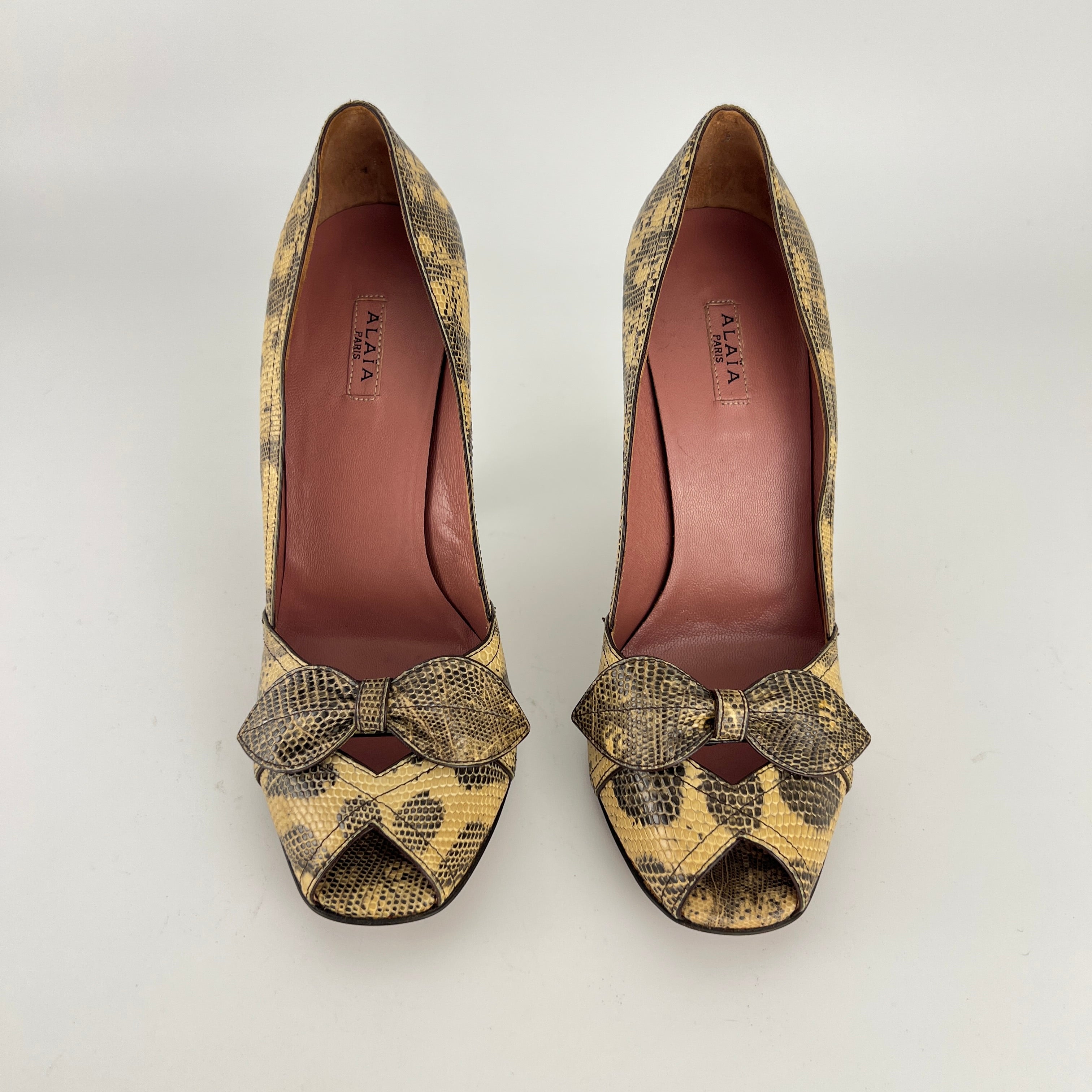 Alaia | Vintage Snake Leather Bow Peep Toe Pump (36.5)