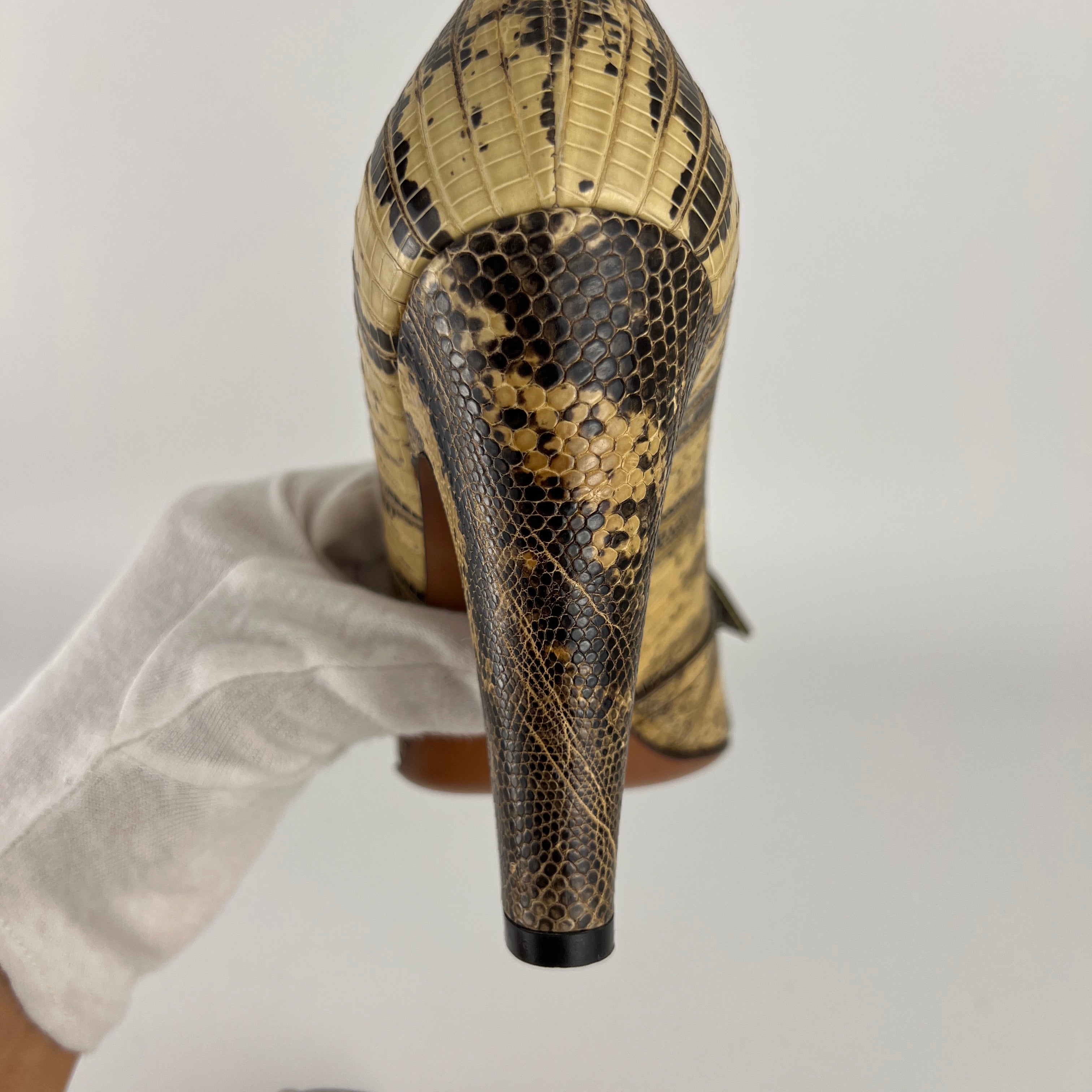 Alaia | Vintage Snake Leather Bow Peep Toe Pump (36.5)