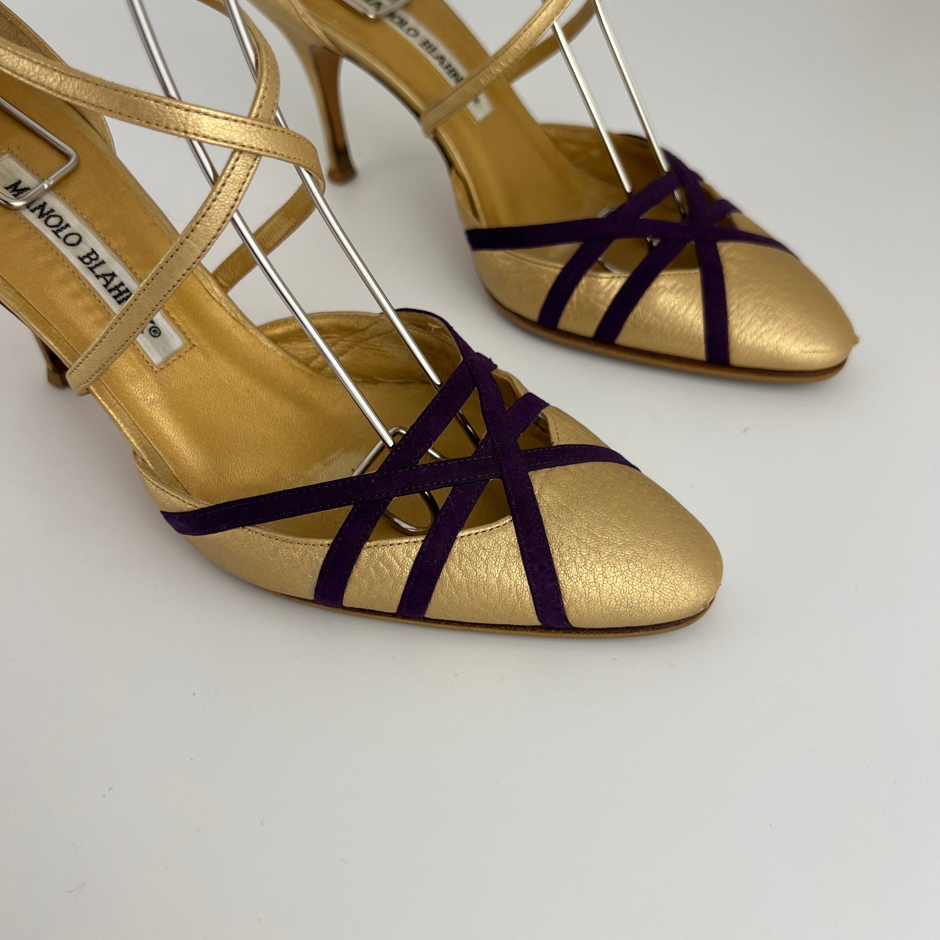 Manolo Blahnik | Metallic Gold Leather Purple Strap Stiletto Pumps (37.5)