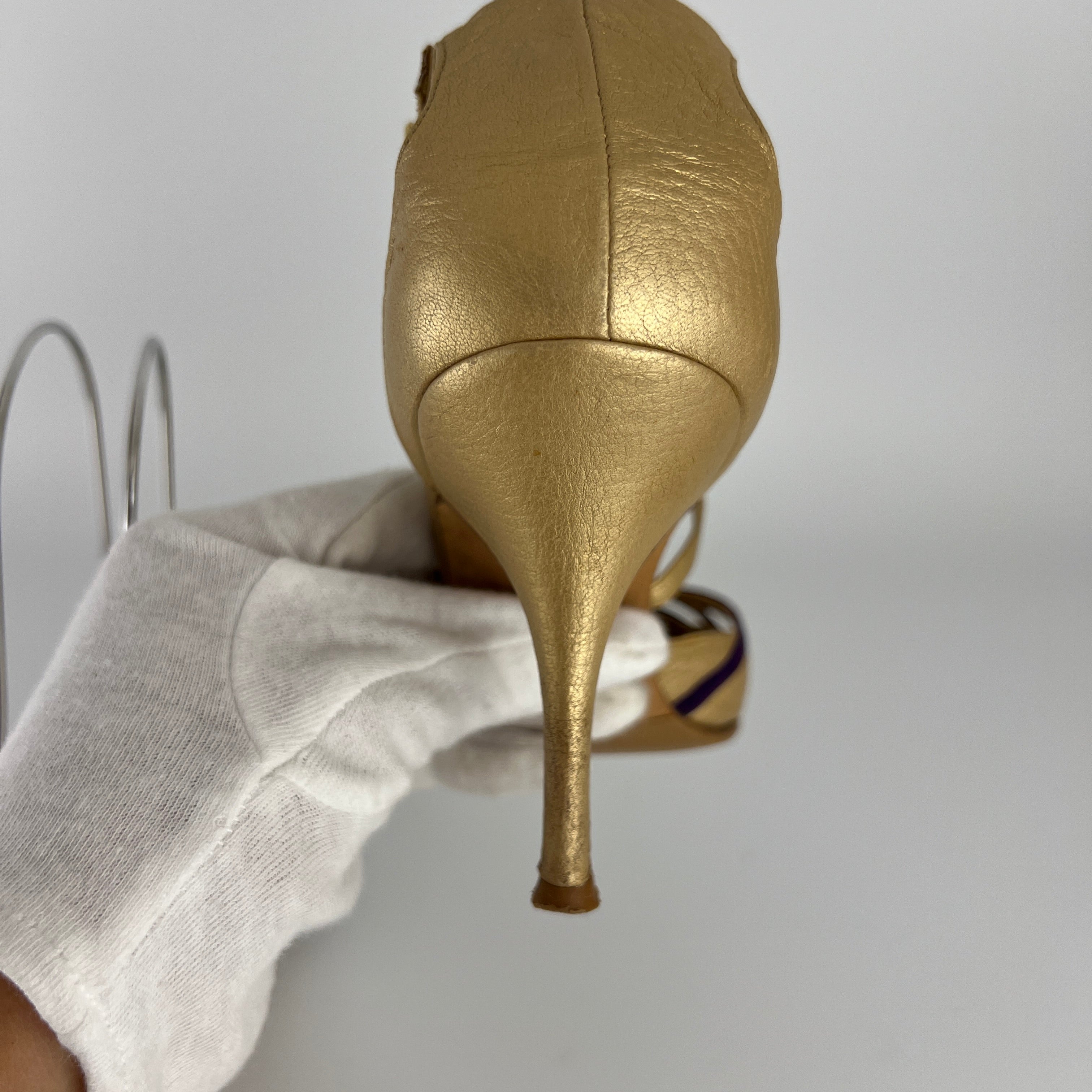 Manolo Blahnik | Metallic Gold Leather Purple Strap Stiletto Pumps (37.5)