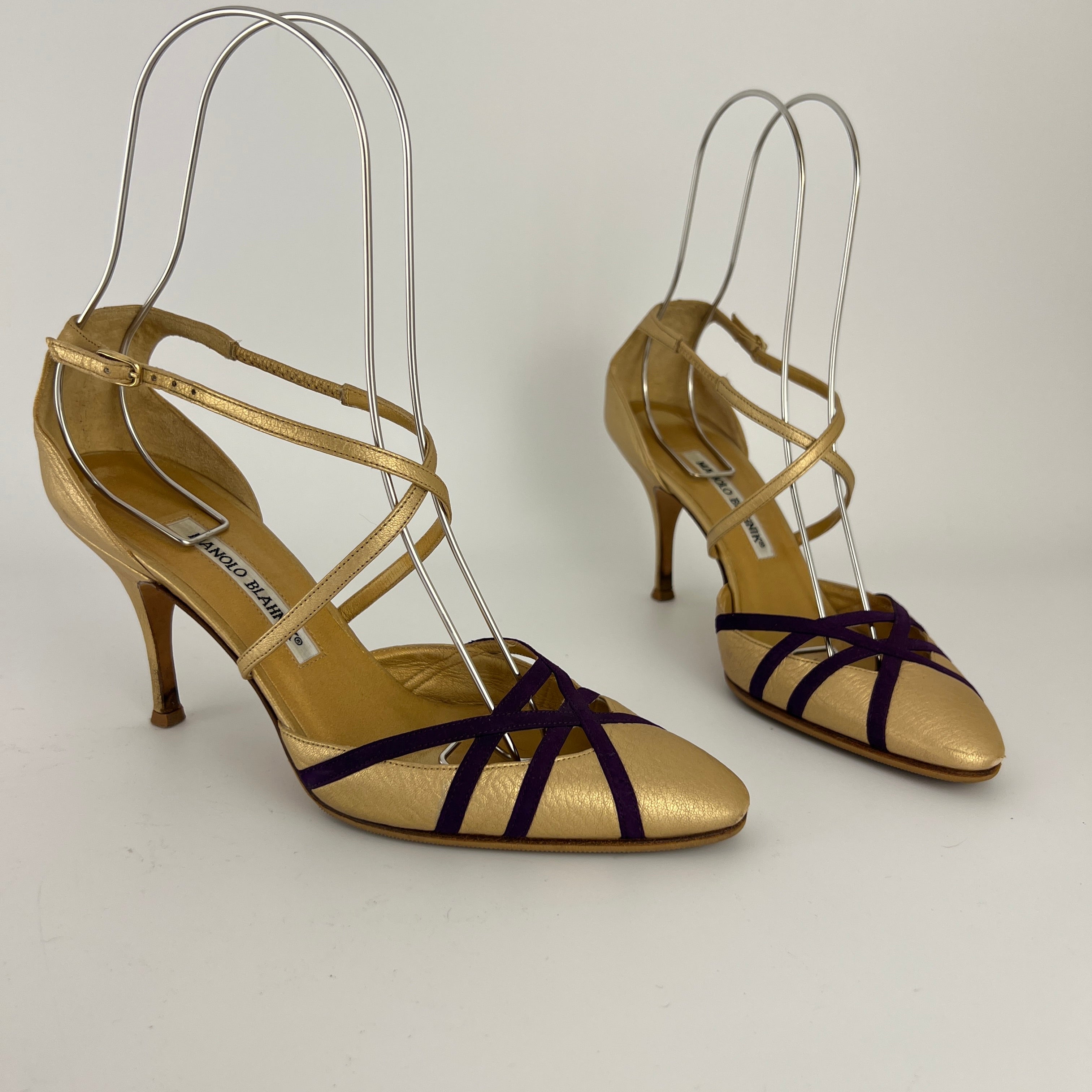 Manolo Blahnik | Metallic Gold Leather Purple Strap Stiletto Pumps (37.5)