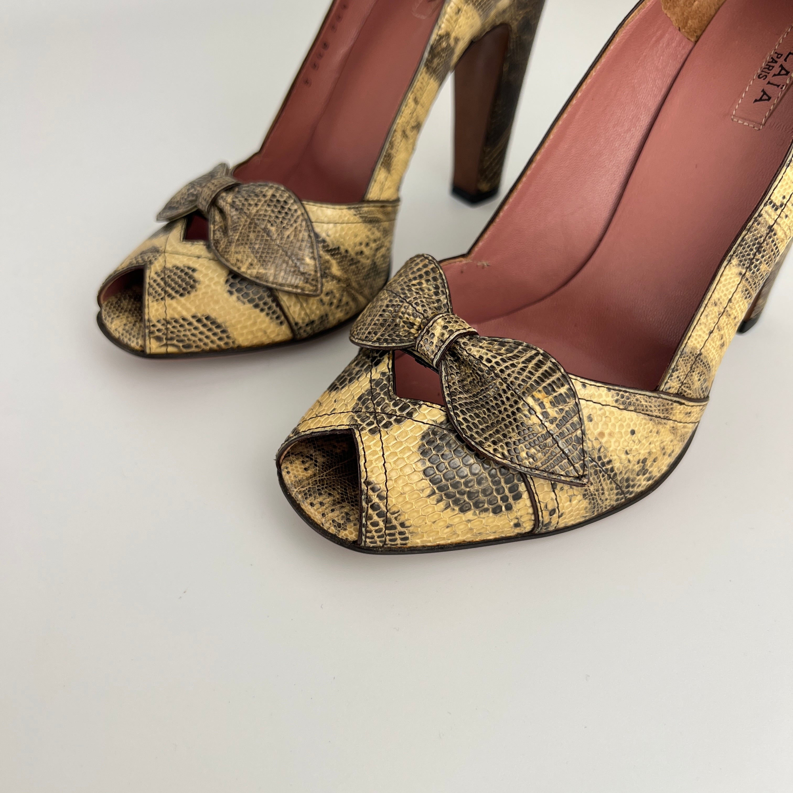 Alaia | Vintage Snake Leather Bow Peep Toe Pump (36.5)
