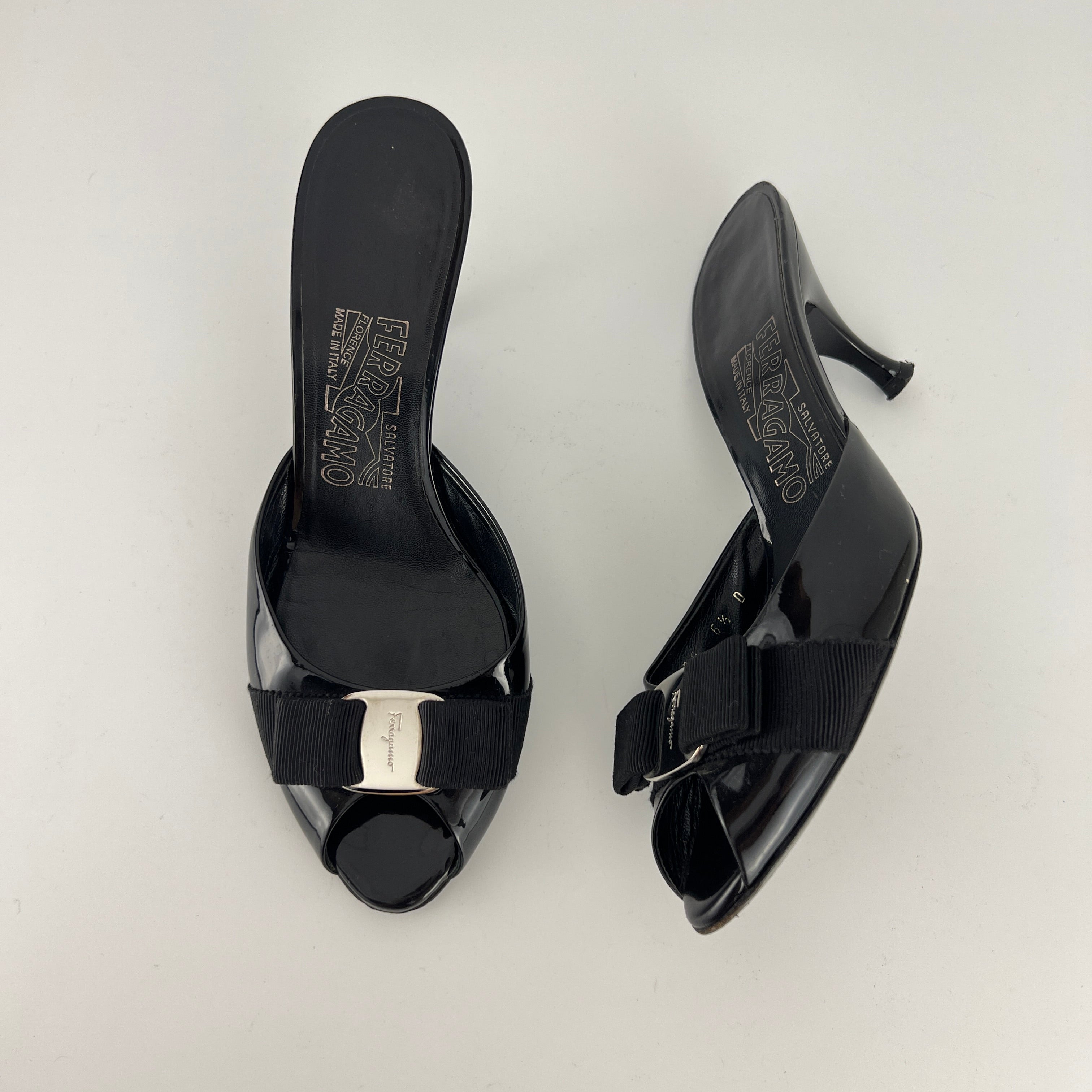 Ferragamo | Vara Bow Black Patent Leather Peep Toe Slide Mules (37 , 7)