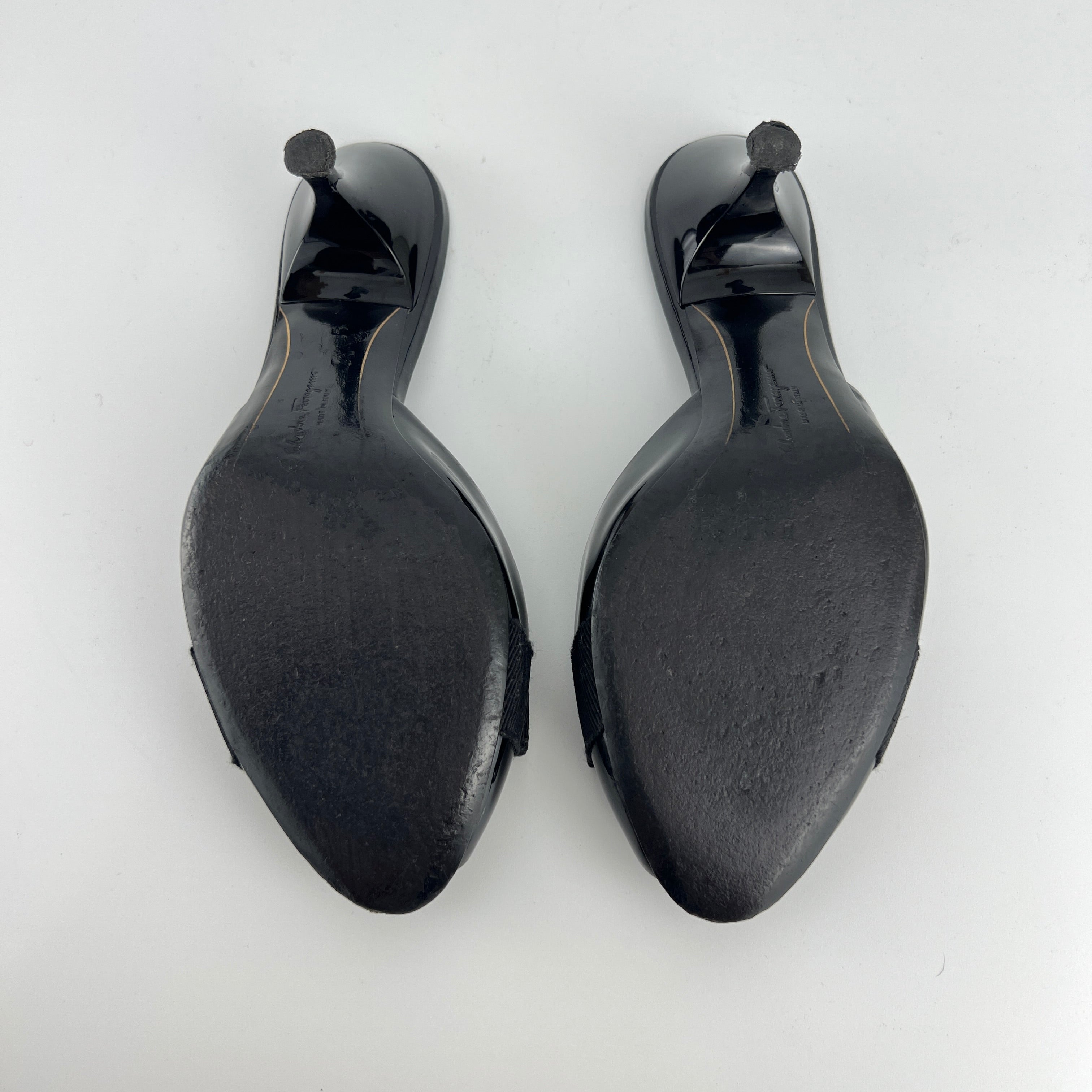 Ferragamo | Vara Bow Black Patent Leather Peep Toe Slide Mules (37 , 7)