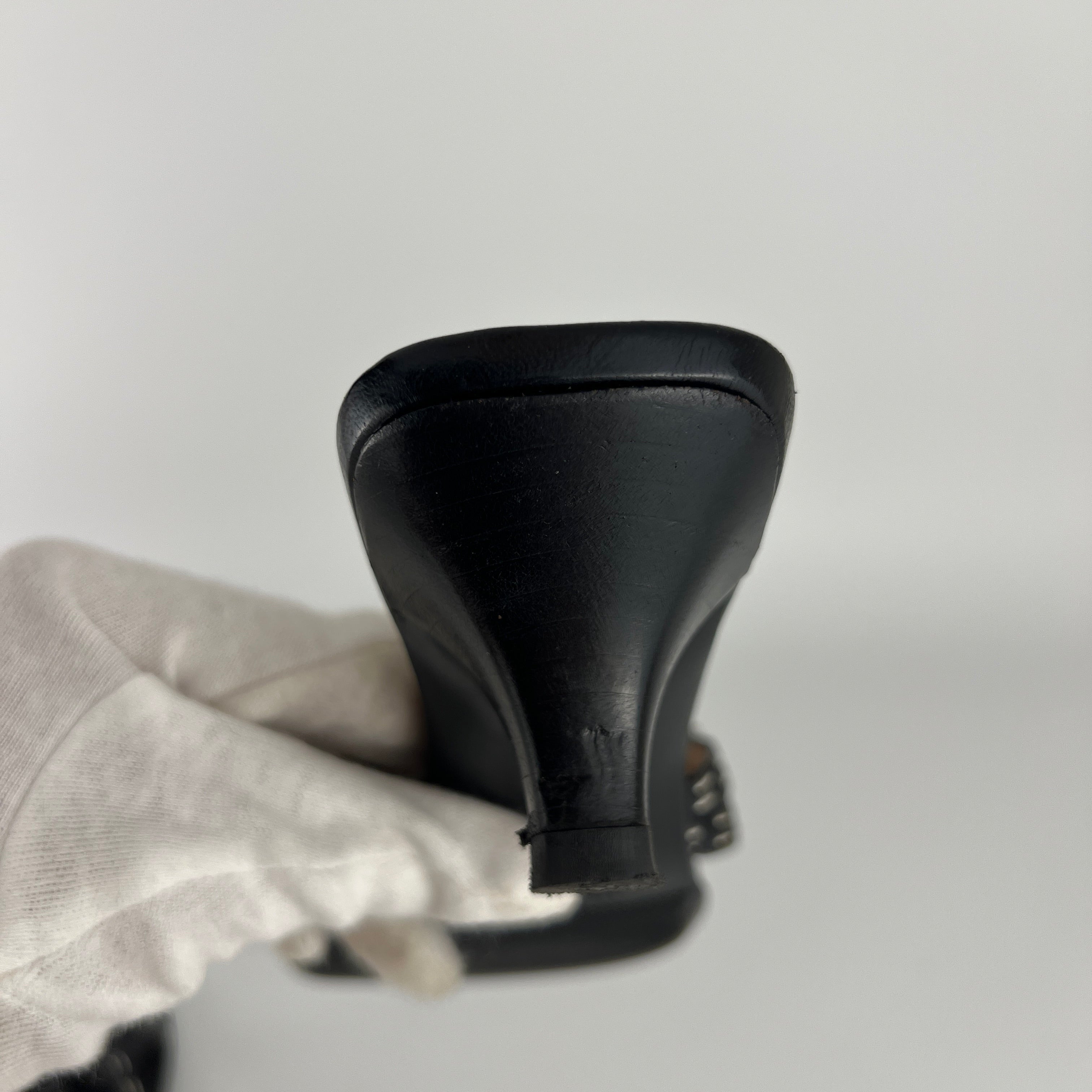 Hermes | Vintage Black Leather Thong H Buckle Top Stitch Sandal Kitten Mules (37)