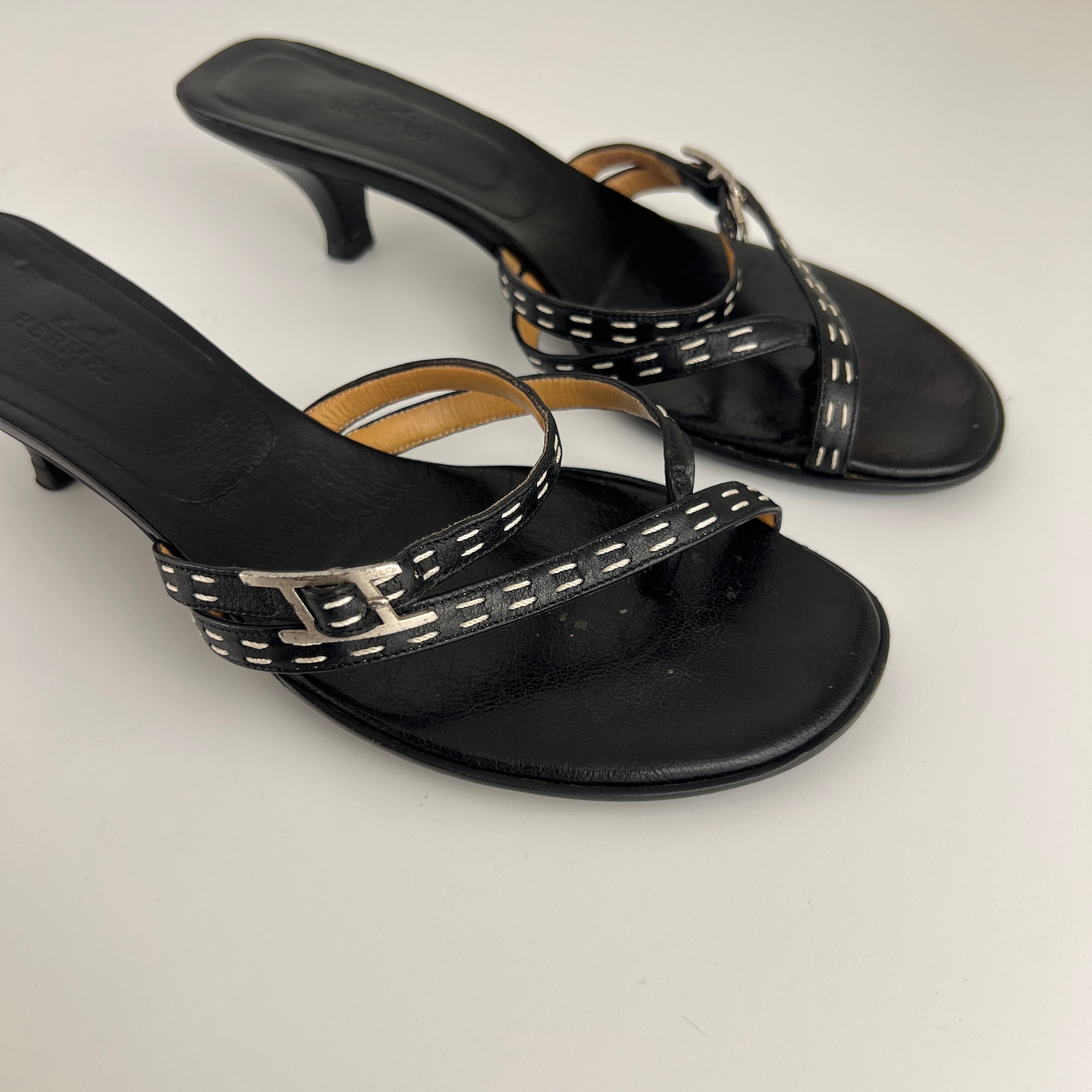 Hermes | Vintage Black Leather Thong H Buckle Top Stitch Sandal Kitten Mules (37)