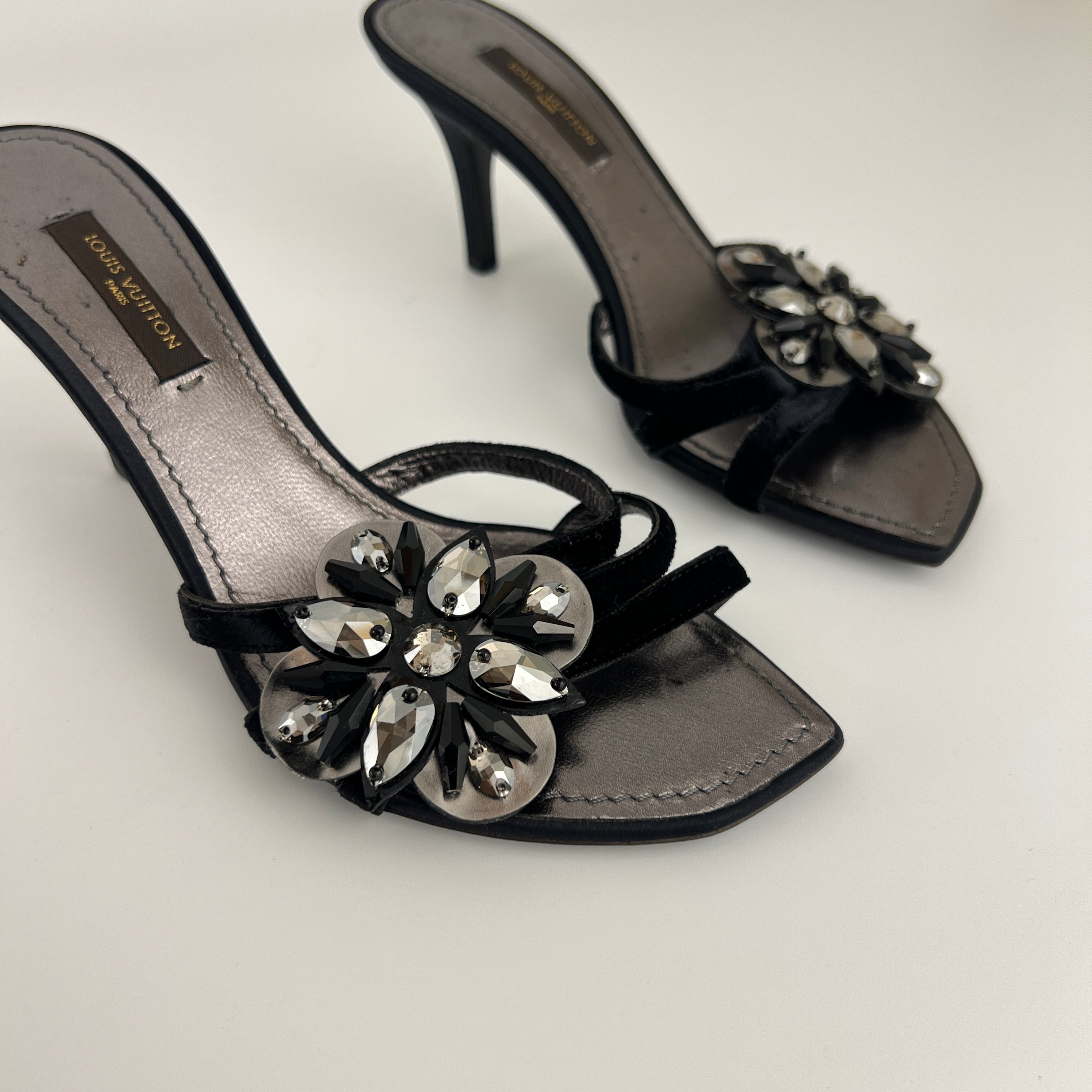 Louis Vuitton | Flower Bijou Black Velvet Silk Strappy Slide Mules (34.5)