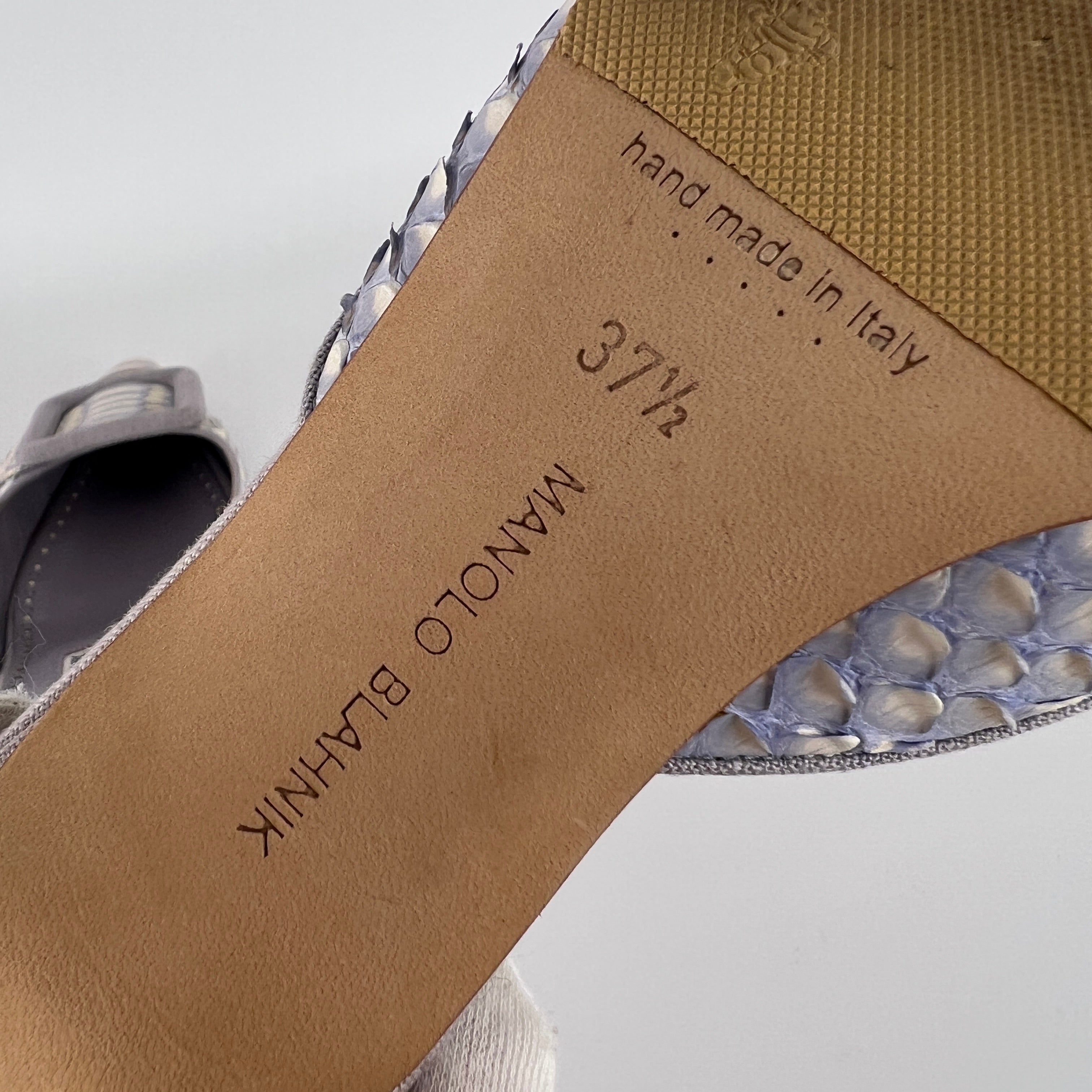 Manolo Blahnik | Lilac Exotic Leather Pointed Toe Linen Buckle Maysale Mules (37.5)