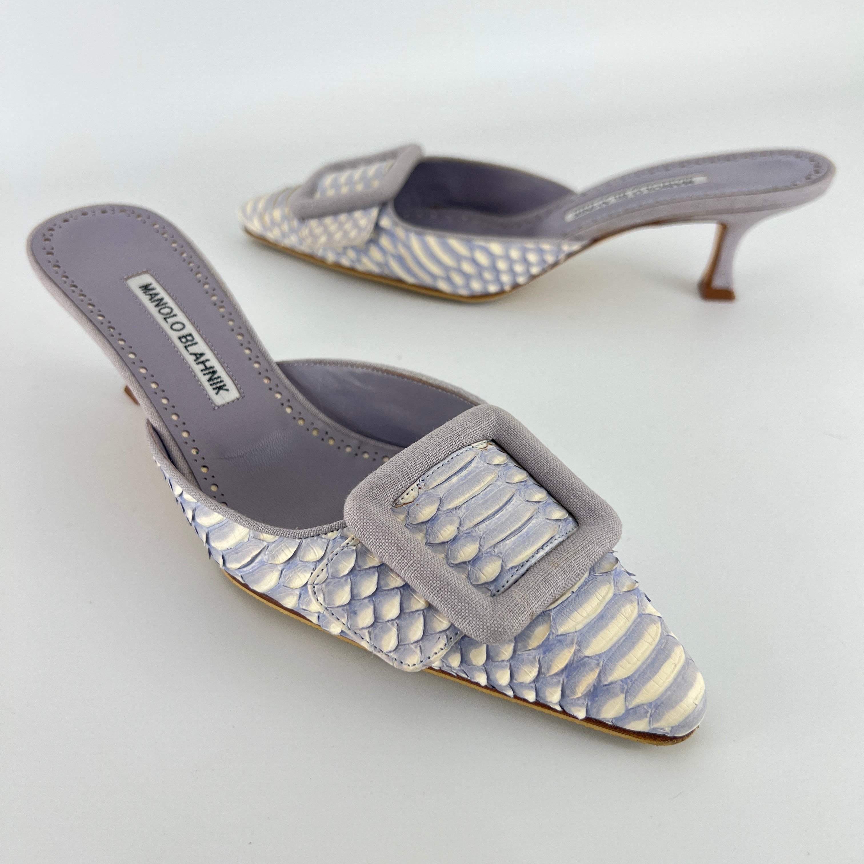 Manolo Blahnik | Lilac Exotic Leather Pointed Toe Linen Buckle Maysale Mules (37.5)