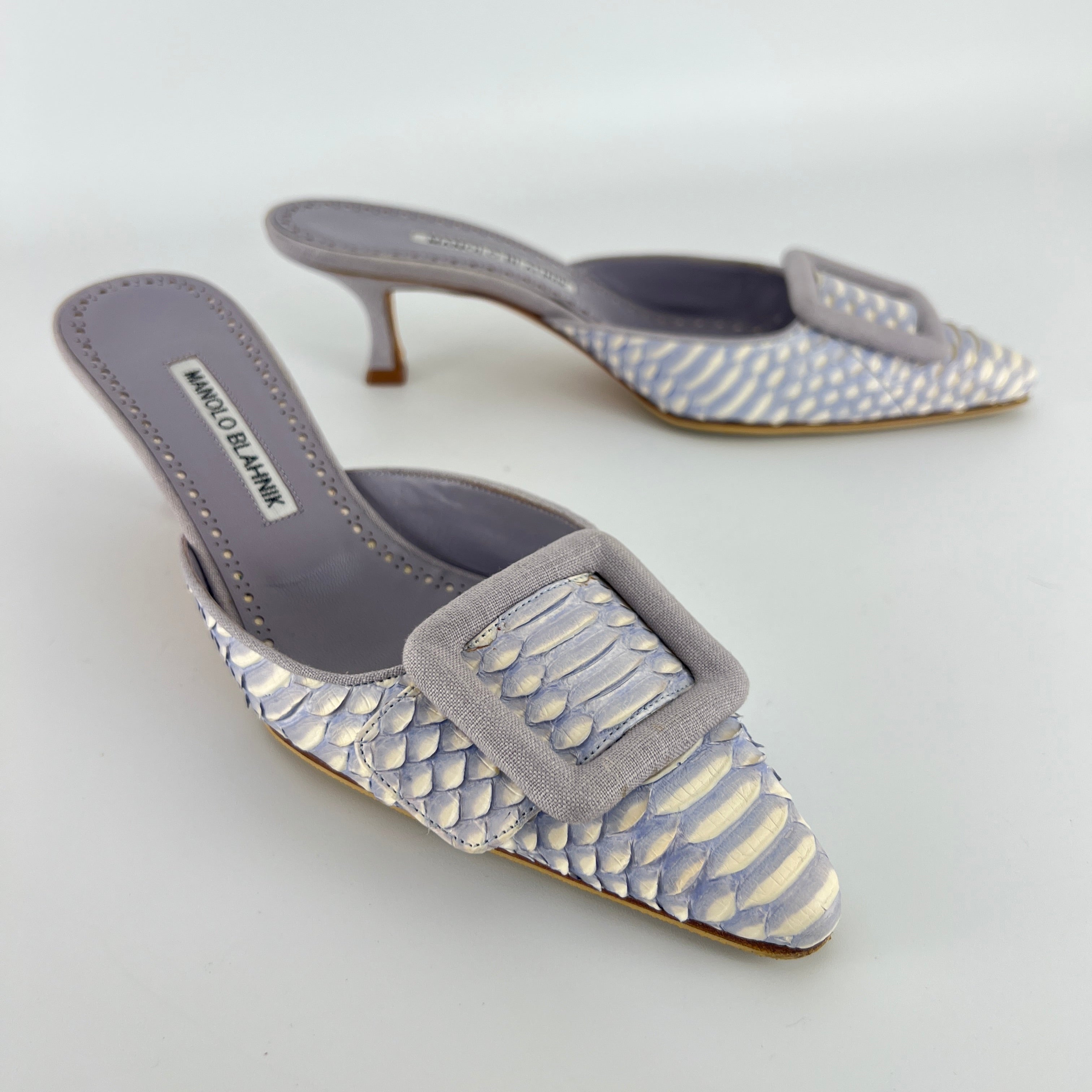 Manolo Blahnik | Lilac Exotic Leather Pointed Toe Linen Buckle Maysale Mules (37.5)