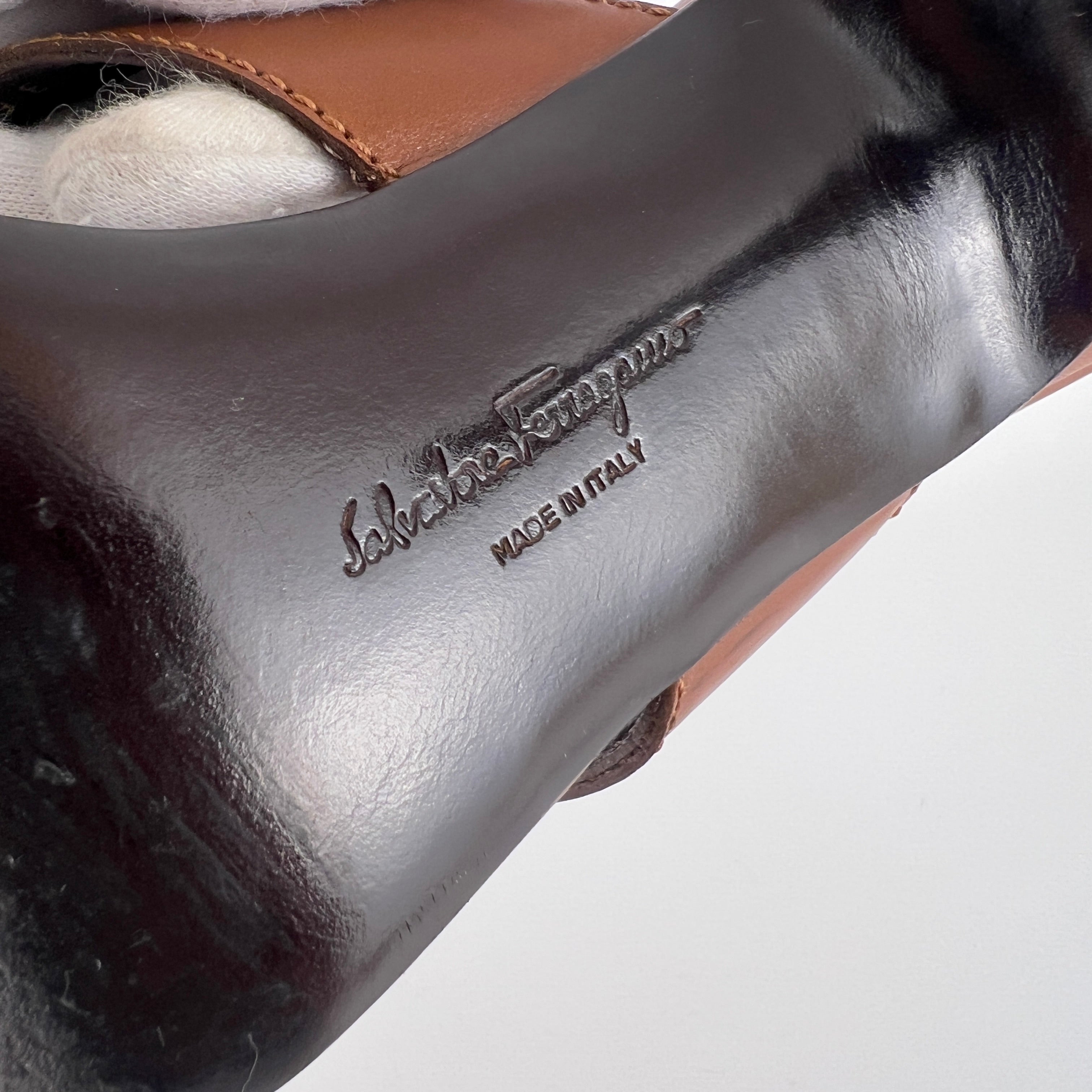 Ferragamo | Brown Leather Logo Horn Plate Dual Strap Mules (37.5)