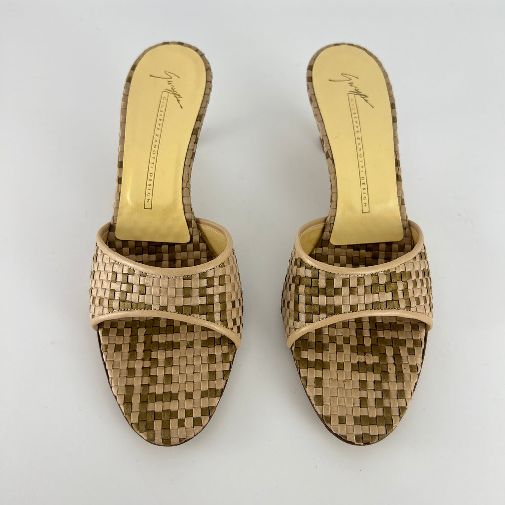 Giuseppe Zanotti | Beige Woven Intrecciato Mid Heel Open Toe Mules (38)
