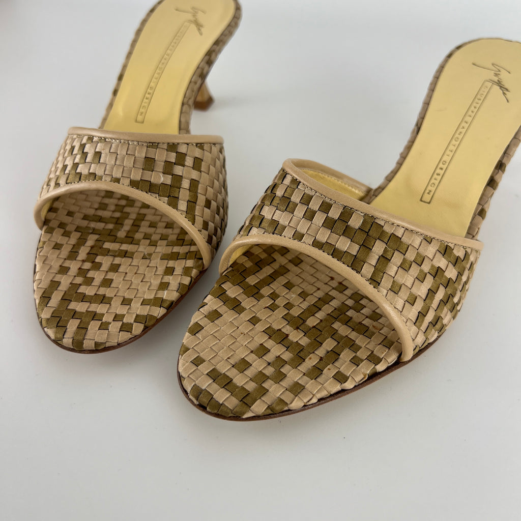 Giuseppe Zanotti | Beige Woven Intrecciato Mid Heel Open Toe Mules (38)