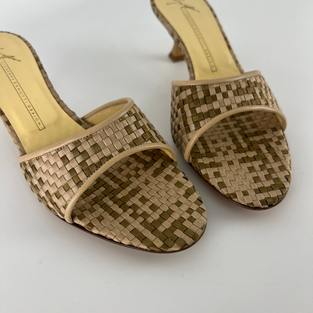 Giuseppe Zanotti | Beige Woven Intrecciato Mid Heel Open Toe Mules (38)