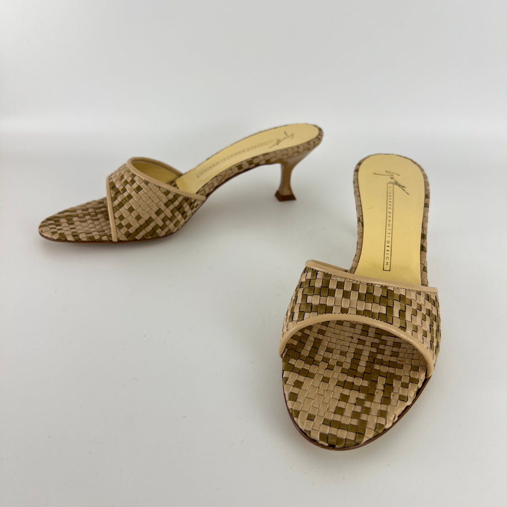 Giuseppe Zanotti | Beige Woven Intrecciato Mid Heel Open Toe Mules (38)