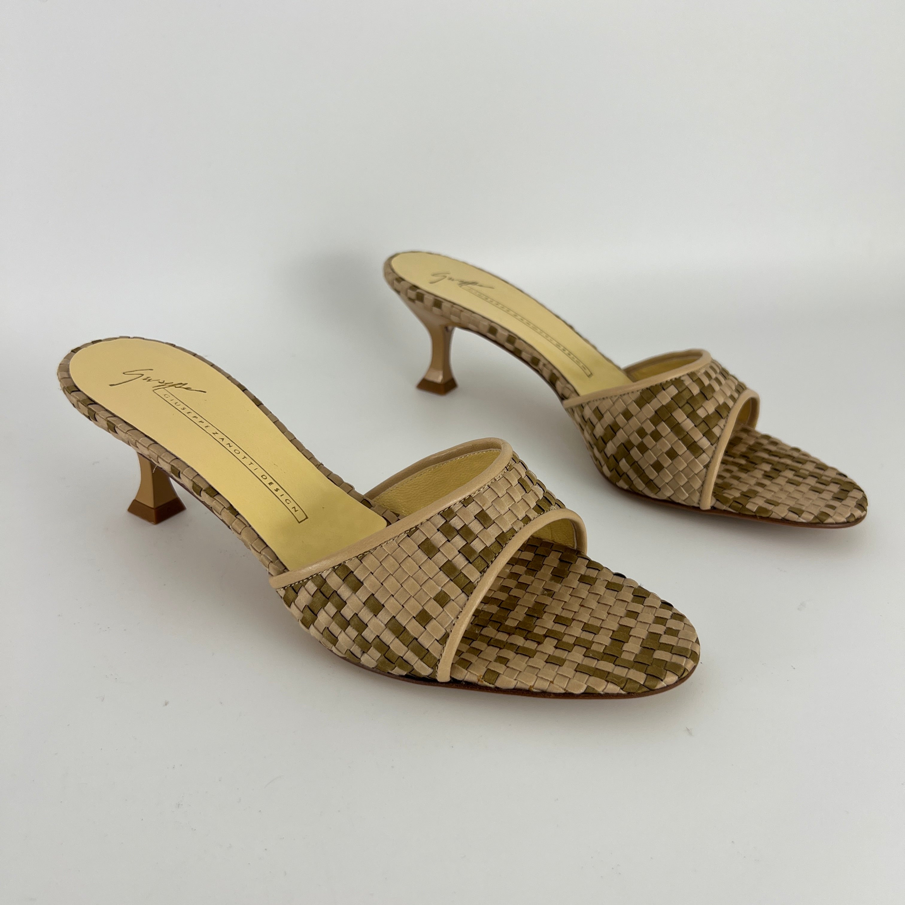 Giuseppe Zanotti | Beige Woven Intrecciato Mid Heel Open Toe Mules (38)