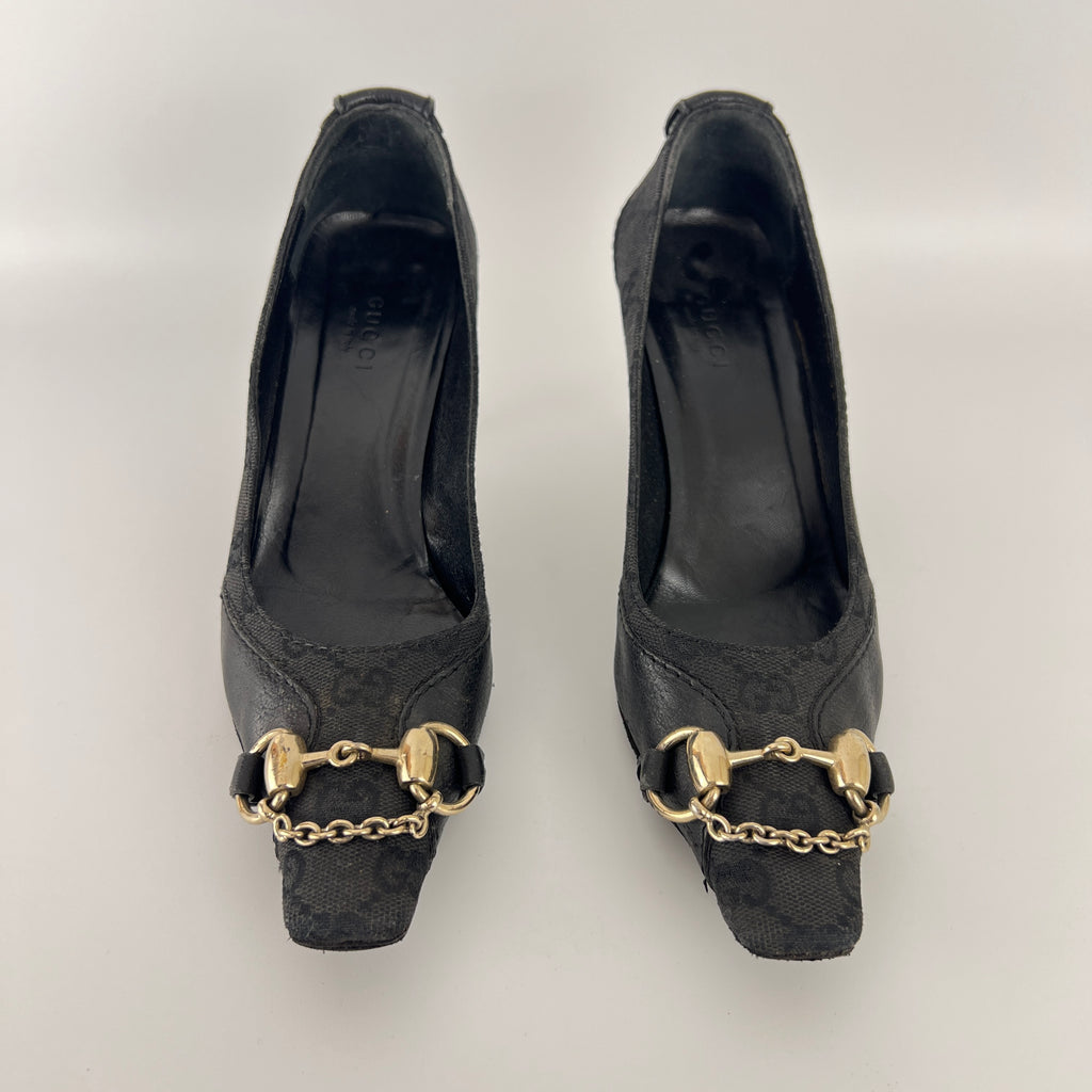 Gucci | Vintage Tom Ford Era Black GG Monogram Canvas Gold Horse Bit Pumps (35)