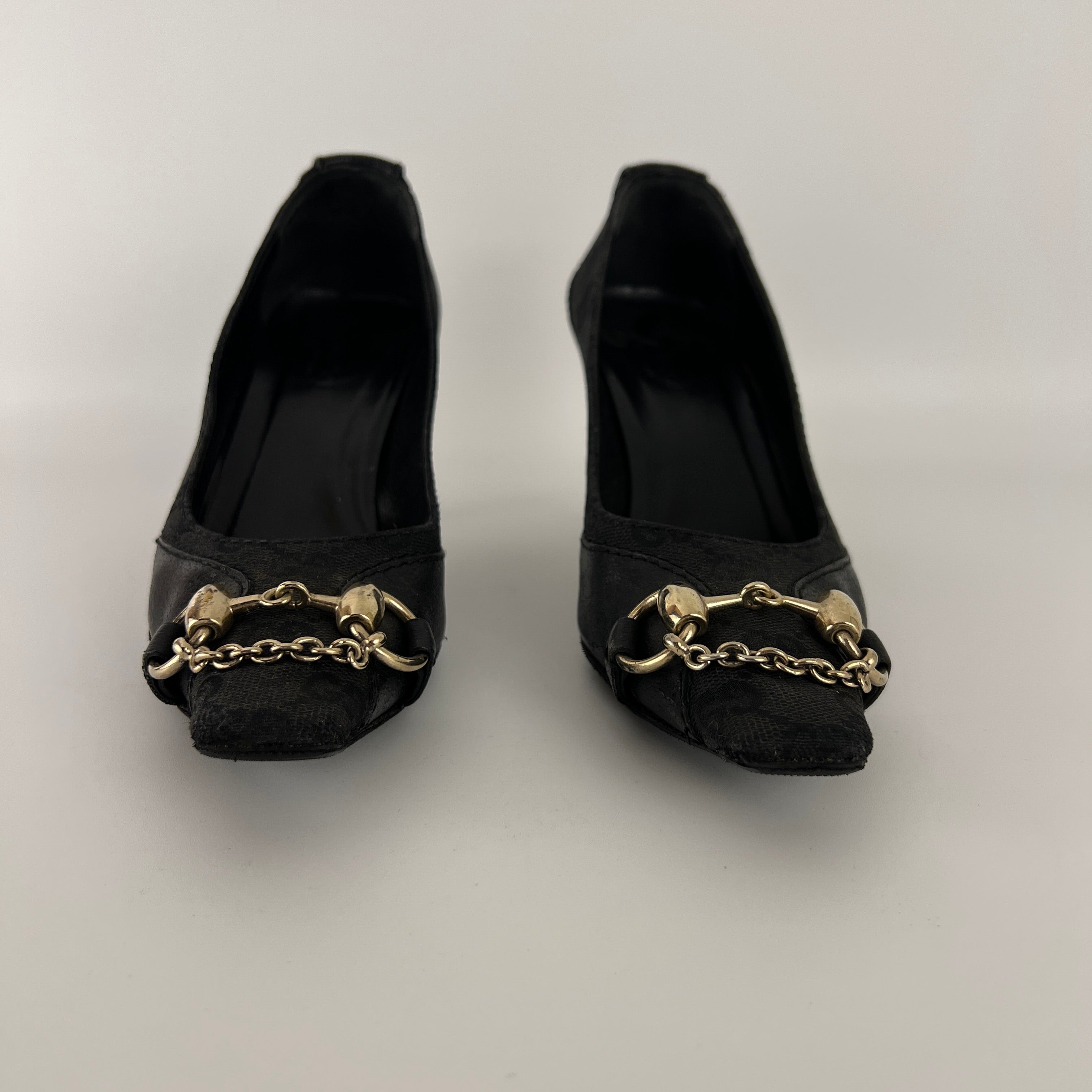 Gucci | Vintage Tom Ford Era Black GG Monogram Canvas Gold Horse Bit Pumps (35)