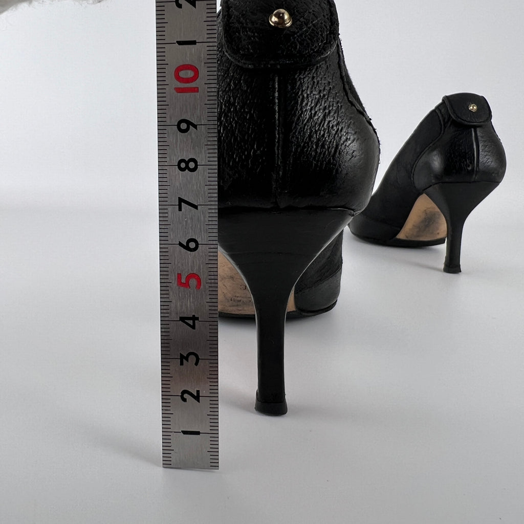 Gucci | Vintage Tom Ford Era Black GG Monogram Canvas Gold Horse Bit Pumps (35)
