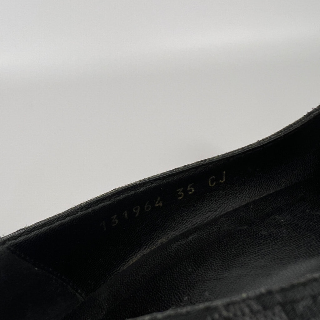 Gucci | Vintage Tom Ford Era Black GG Monogram Canvas Gold Horse Bit Pumps (35)