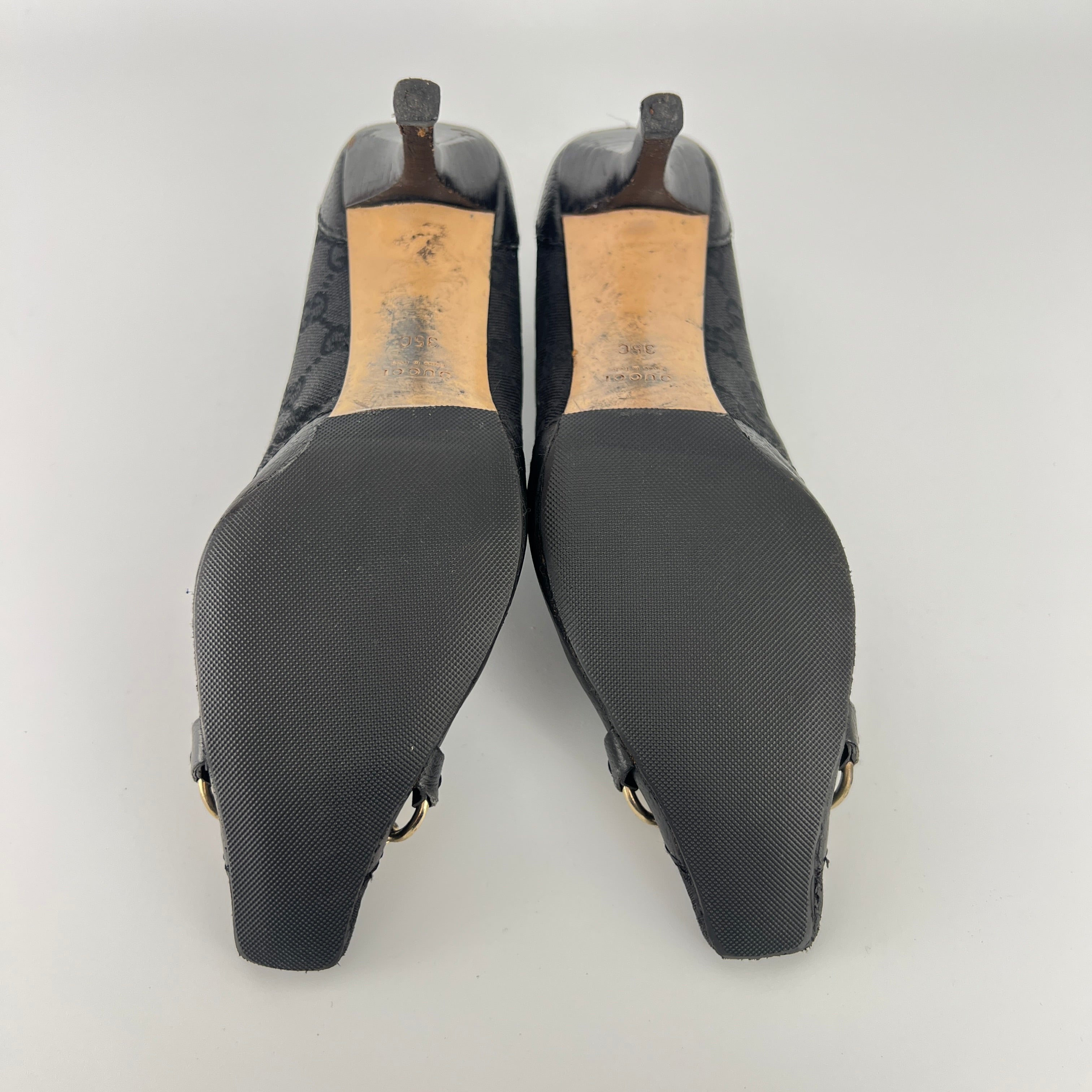 Gucci | Vintage Tom Ford Era Black GG Monogram Canvas Gold Horse Bit Pumps (35)