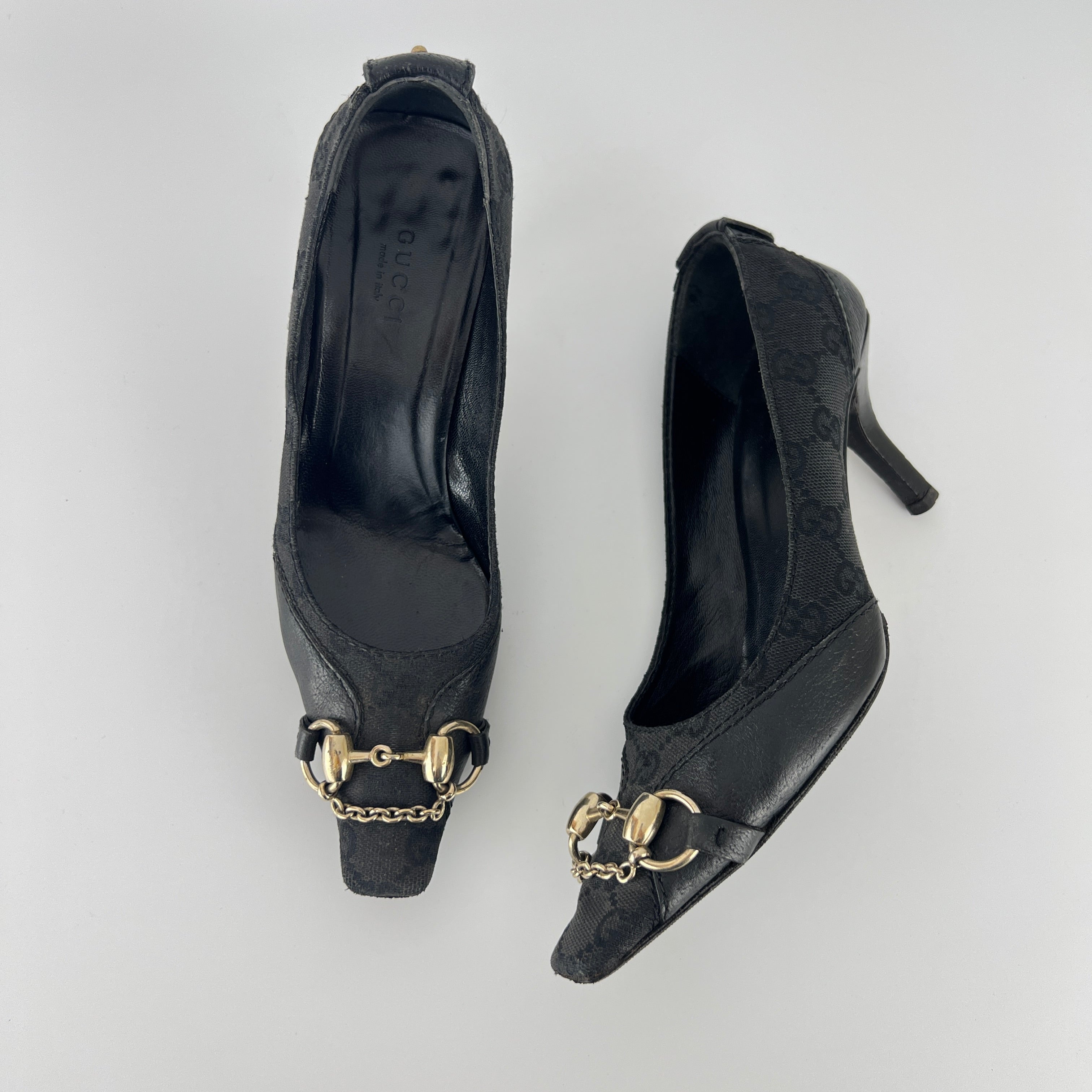 Gucci | Vintage Tom Ford Era Black GG Monogram Canvas Gold Horse Bit Pumps (35)