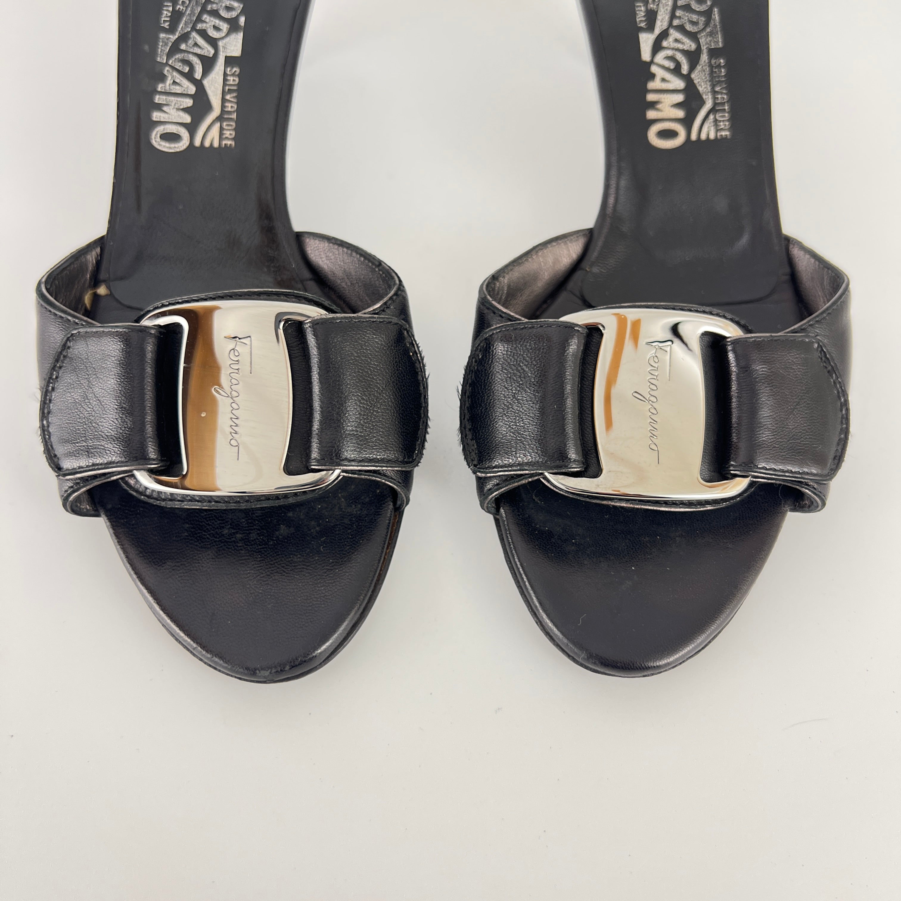 Ferragamo | Black Leather Silver Logo Buckle Slide Sandal Mules (5.5 , 35.5)