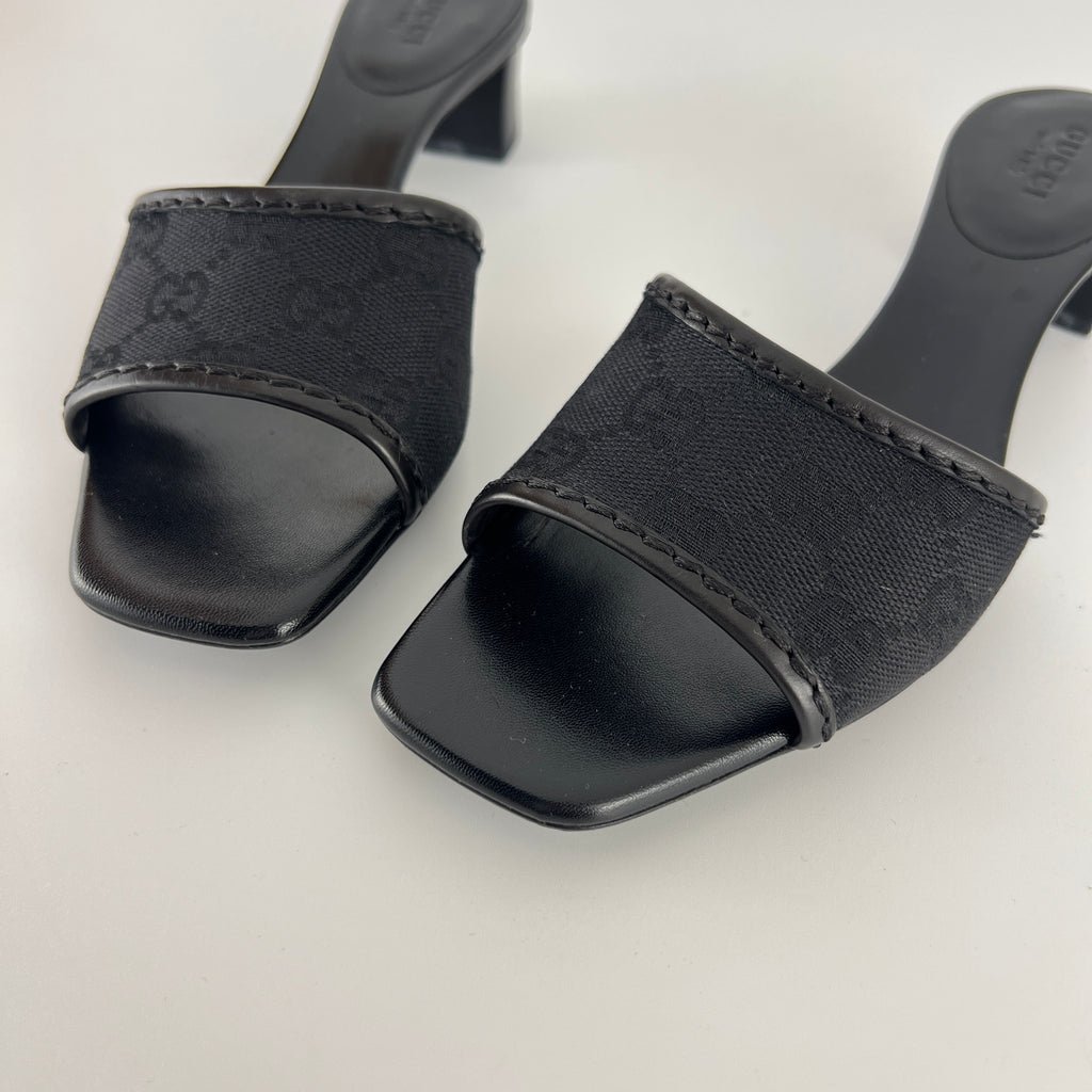 Gucci | Black Canvas GG Monogram Mid Heel Block Heels (35.5)