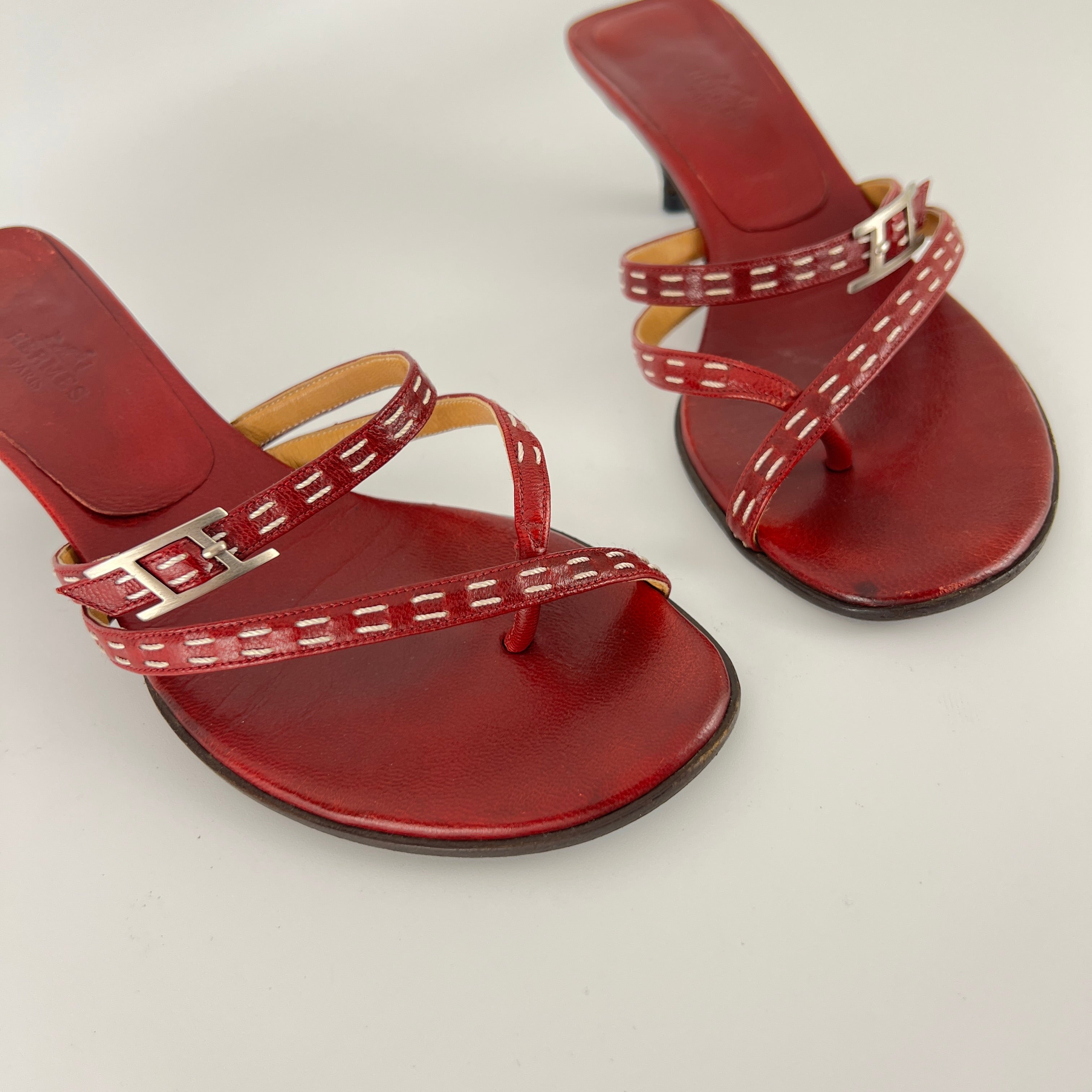 Hermes | Vintage Red Leather Thong H Buckle Top Stitch Sandal Kitten Mules (35.5)