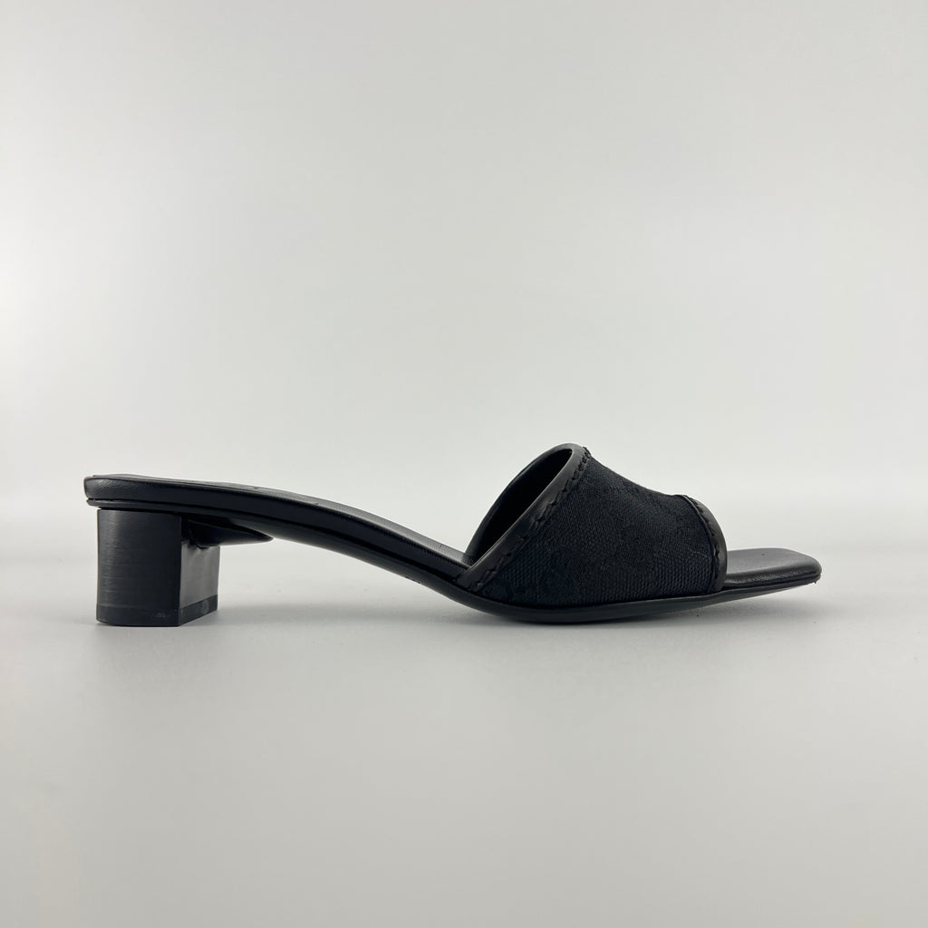 Gucci | Black Canvas GG Monogram Mid Heel Block Heels (35.5)