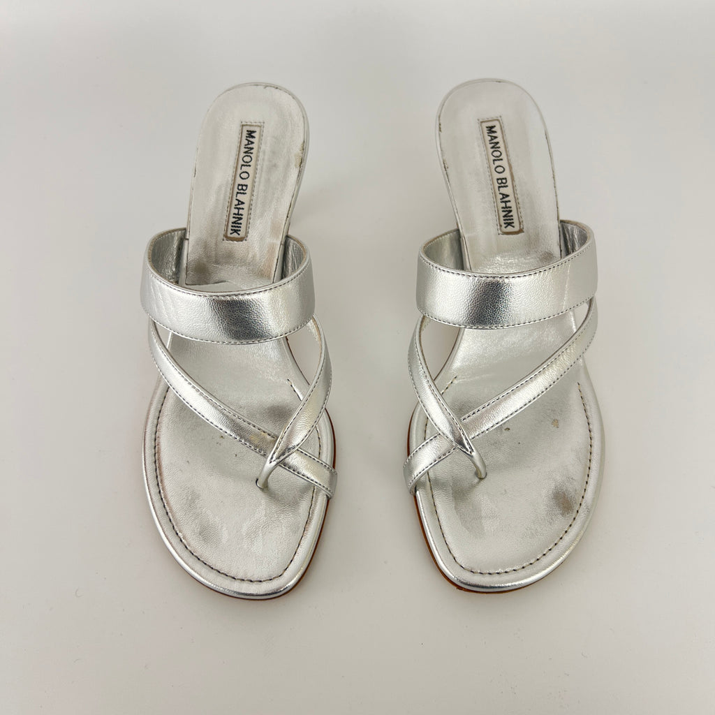 Manolo Blahnik | Susa 50 Metallic Silver Leather Thong Strappy Sandal Mules (35.5)