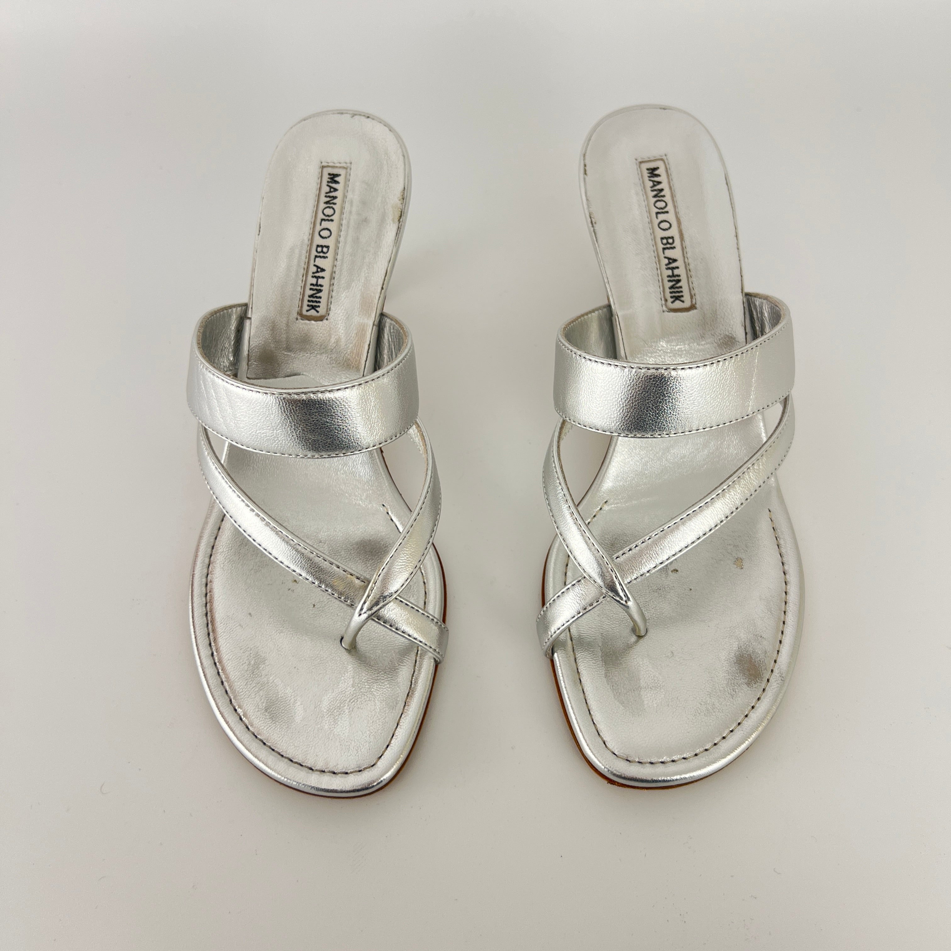 Manolo Blahnik | Susa 50 Metallic Silver Leather Thong Strappy Sandal Mules (35.5)