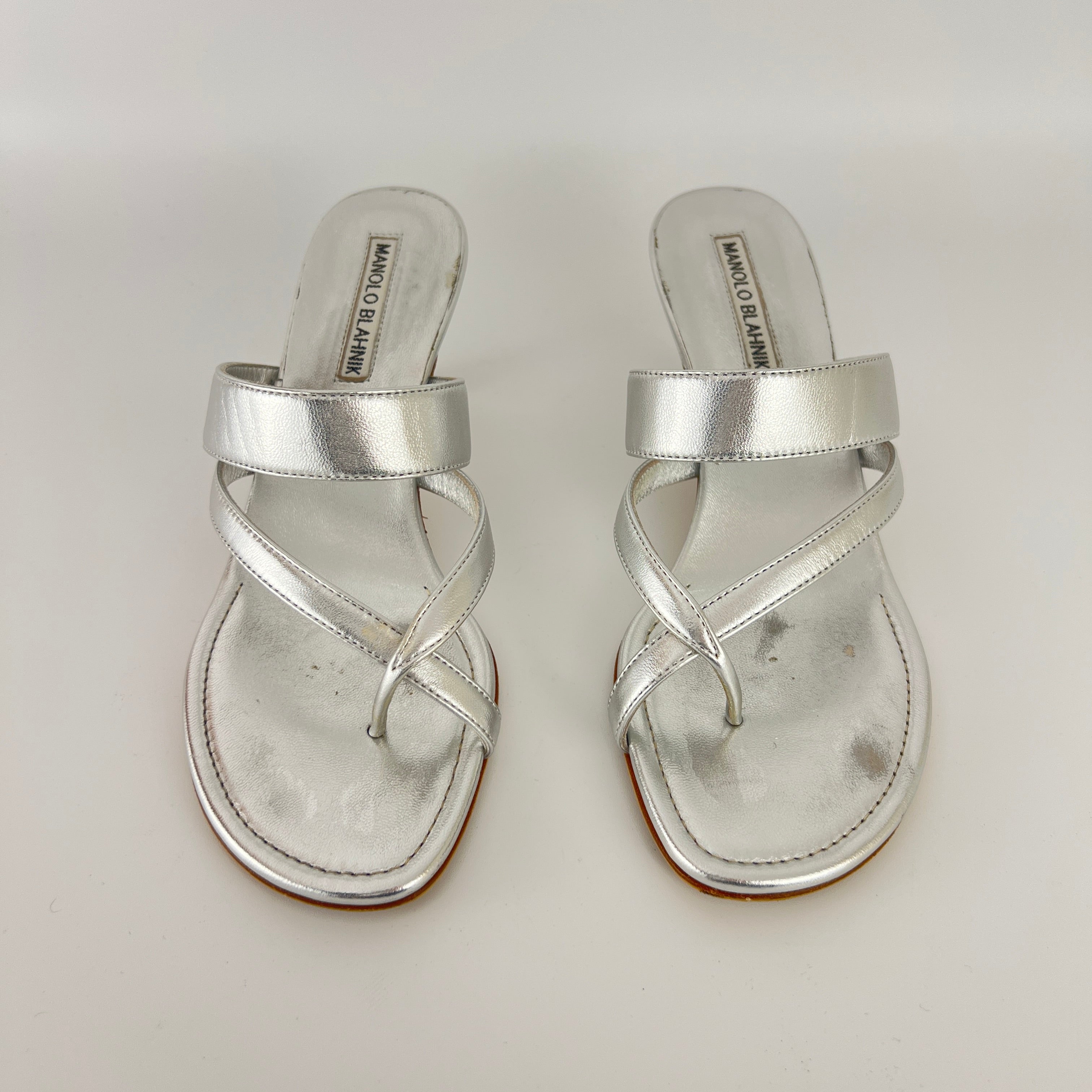 Manolo Blahnik | Susa 50 Metallic Silver Leather Thong Strappy Sandal Mules (35.5)
