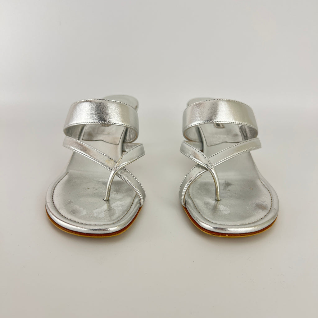 Manolo Blahnik | Susa 50 Metallic Silver Leather Thong Strappy Sandal Mules (35.5)