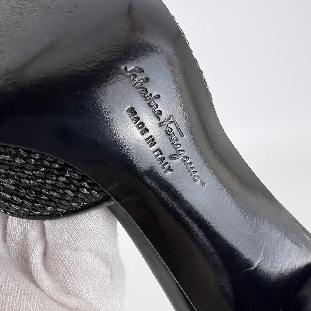Ferragamo | Black Bow Ribbon Leather Stiletto Mules (5C , EU 35)