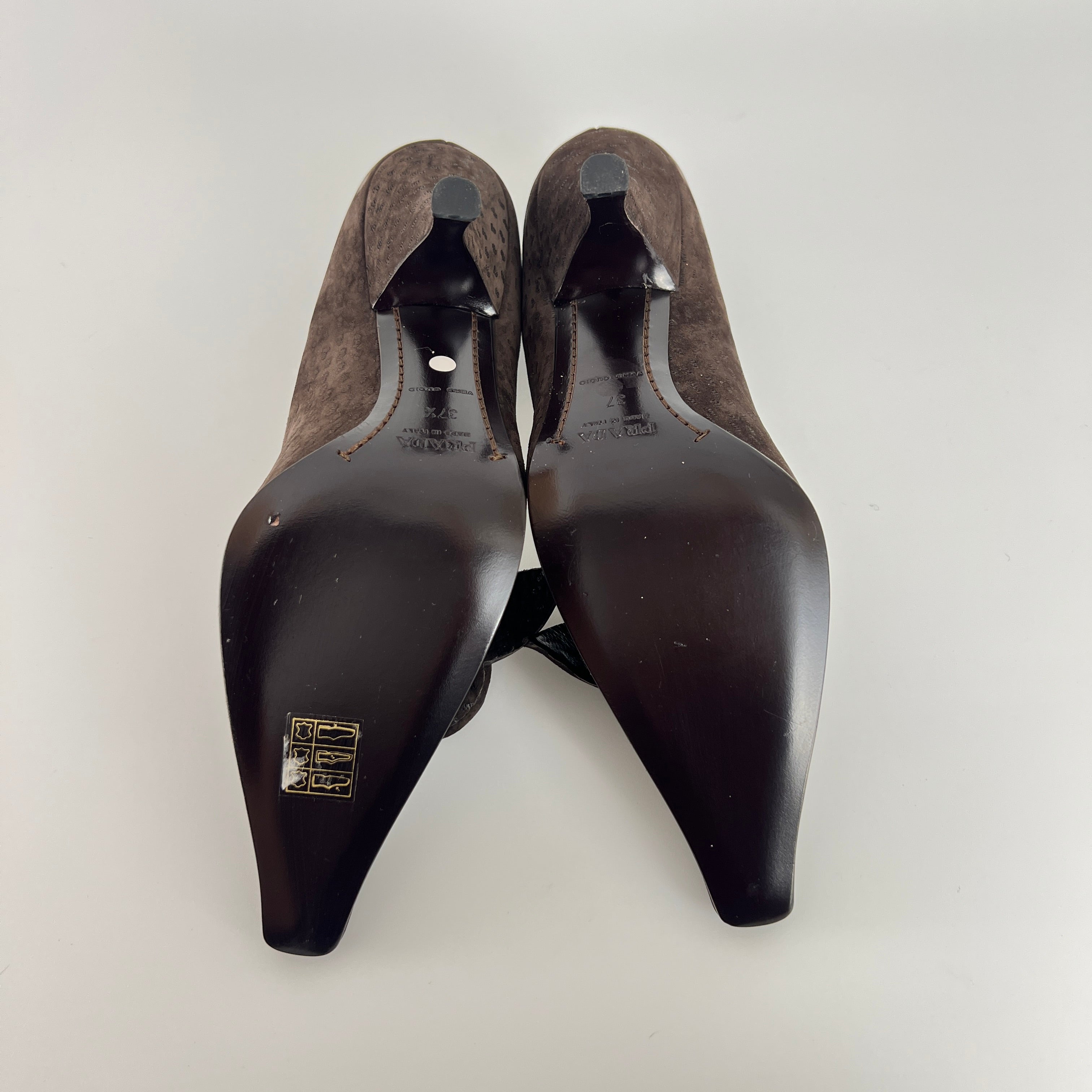 Prada | Vintage Brown Suede Leather Rose Detachable Pointed Toe Pumps (37)