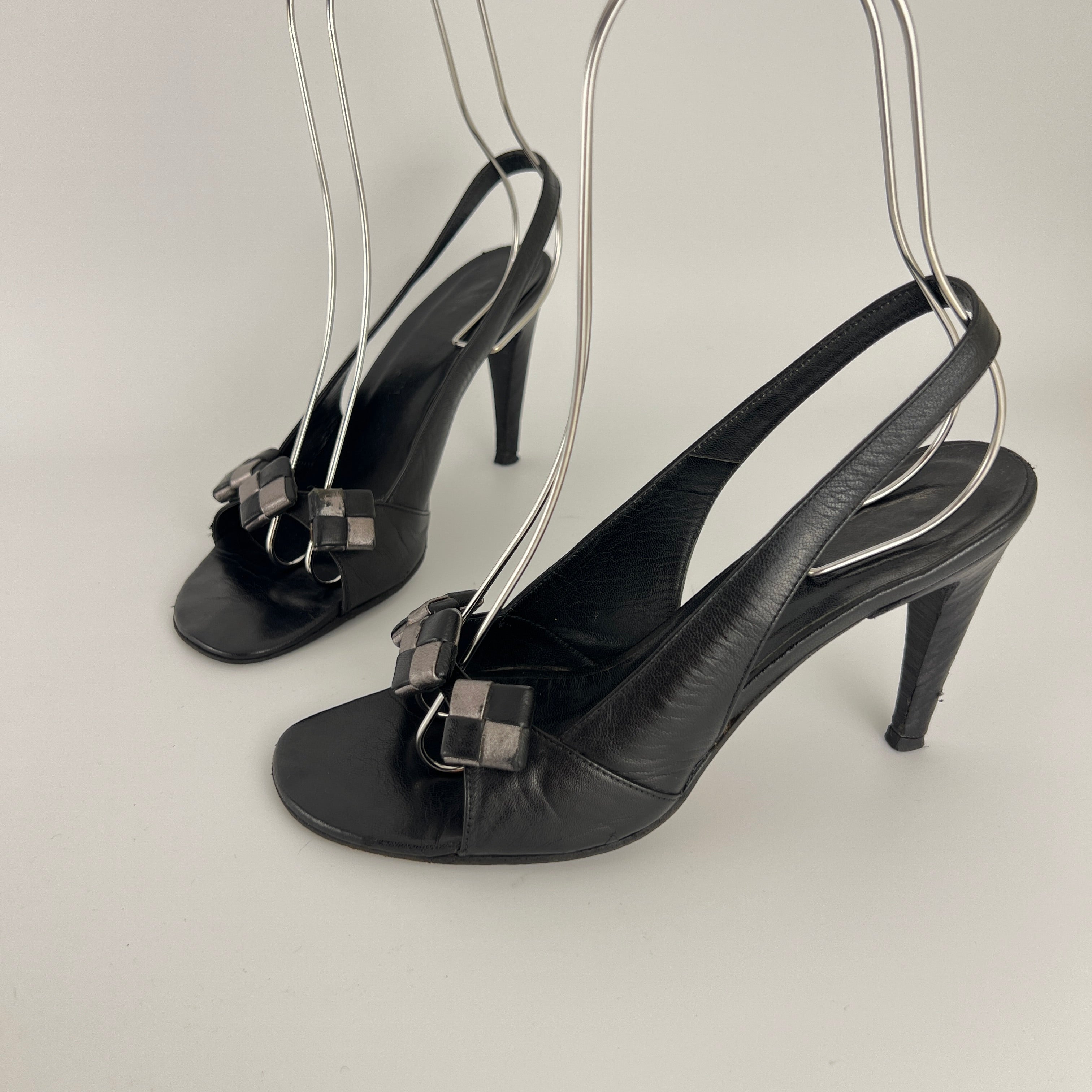 Bottega Veneta | Vintage Intrecciato Black White Leather Slingback Sandal Heels (36.5)