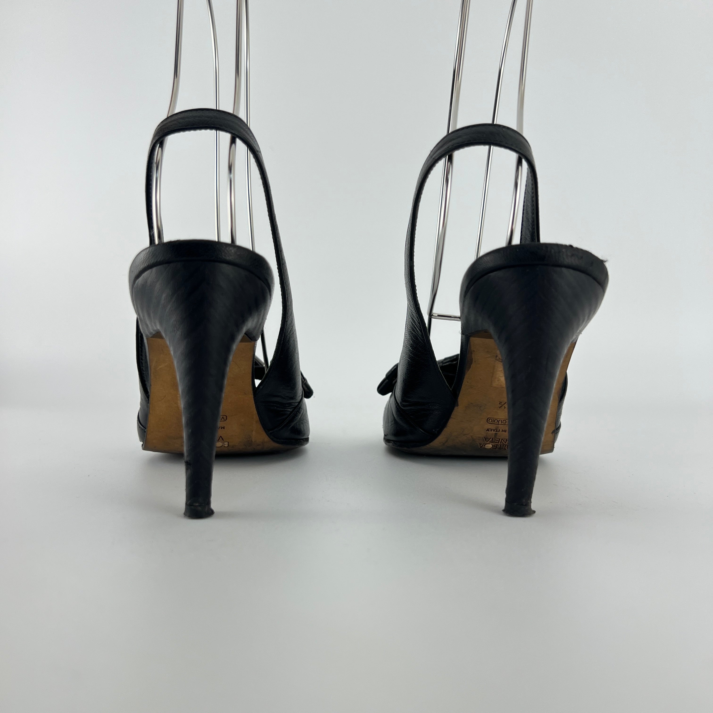 Bottega Veneta | Vintage Intrecciato Black White Leather Slingback Sandal Heels (36.5)