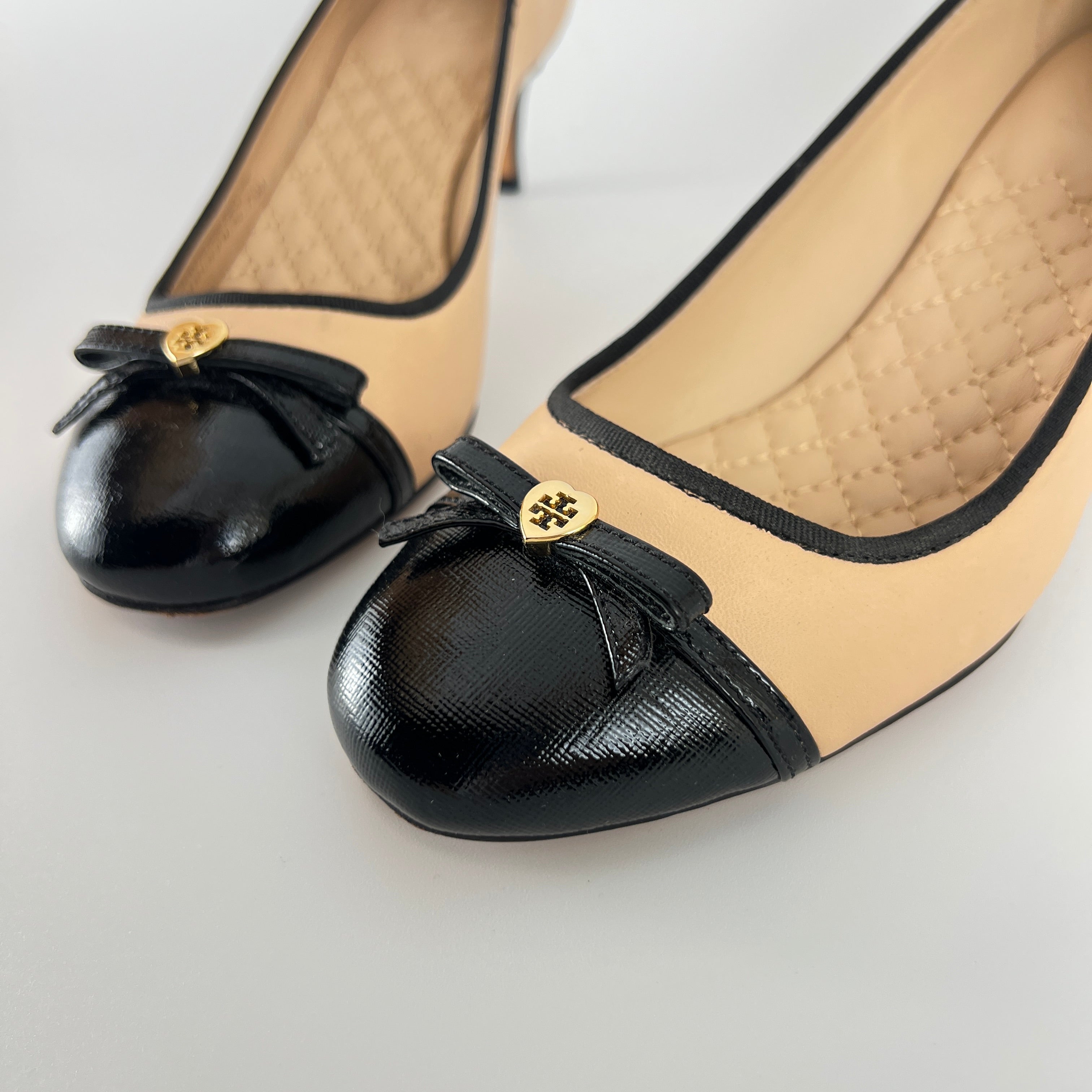 Tory Burch | Nude Leather Bow Black Round Toe Kitten Heel Ballet Pumps (7.5)