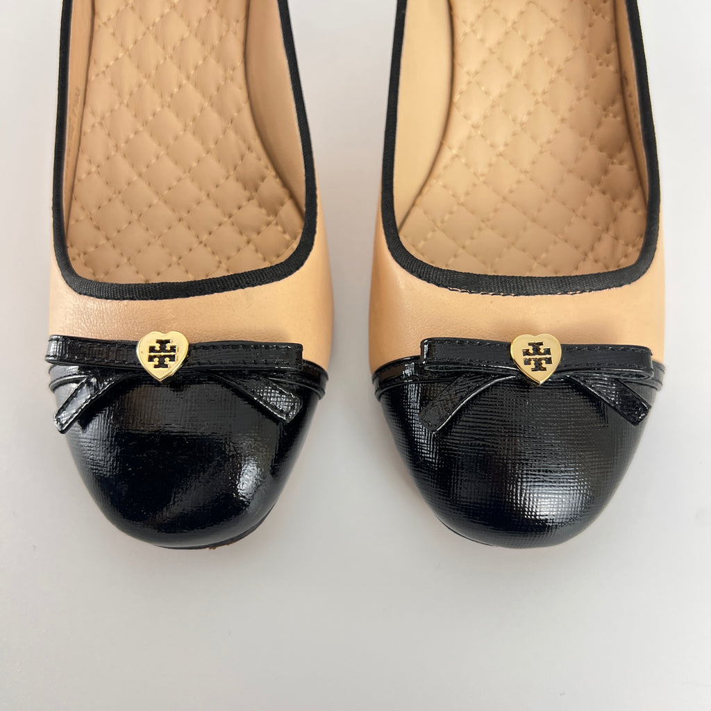 Tory Burch | Nude Leather Bow Black Round Toe Kitten Heel Ballet Pumps (7.5)